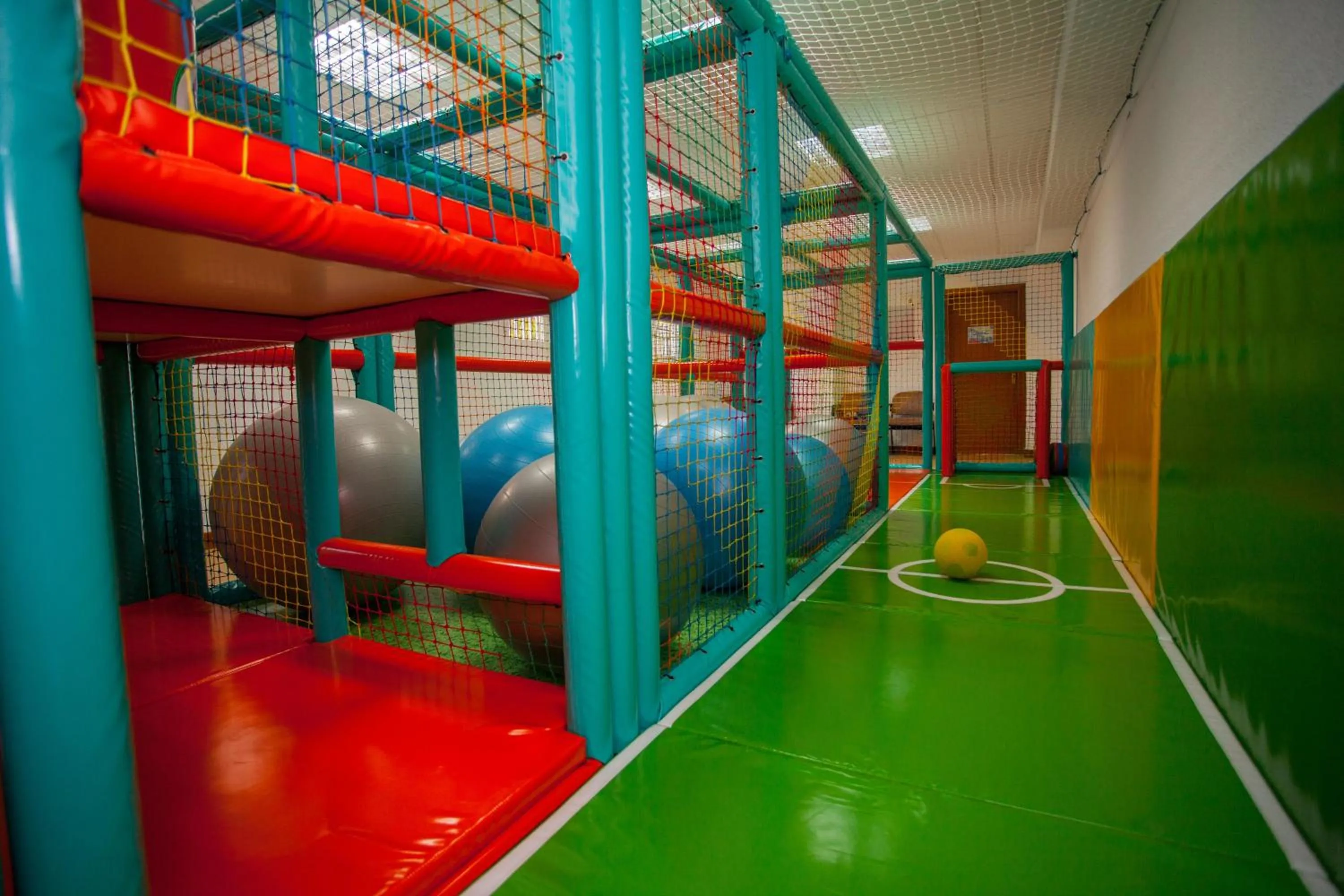Swimming pool in Hotel Playas de Guardamar