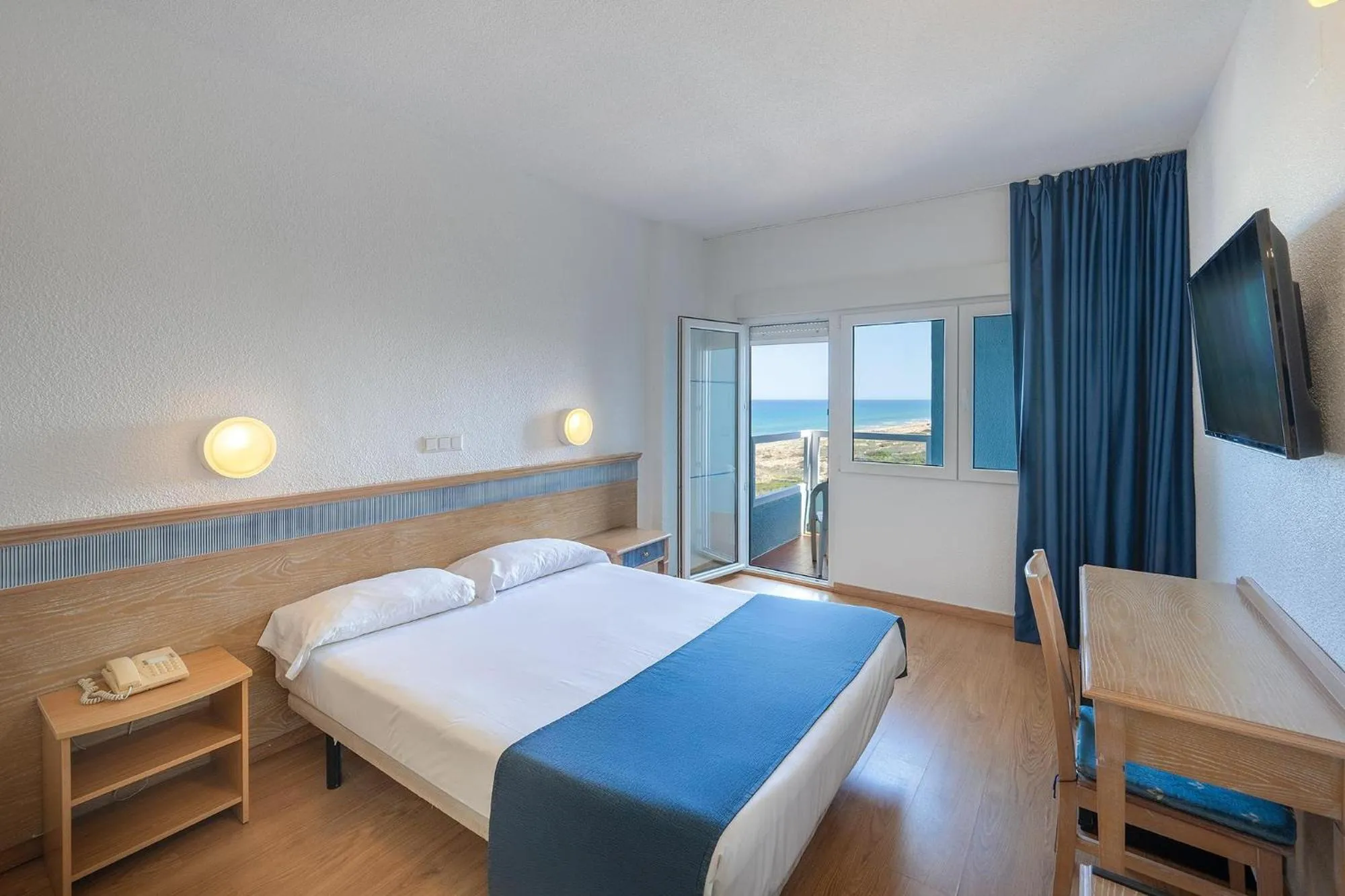 Photo of the whole room, Bed in Hotel Playas de Guardamar