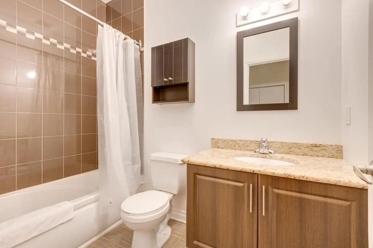 M11 Stylish Modern 3BR in Prime Location