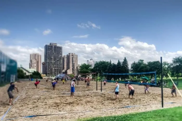 M11 Gorgeous Bright Corner 2BR in Heart of MTL