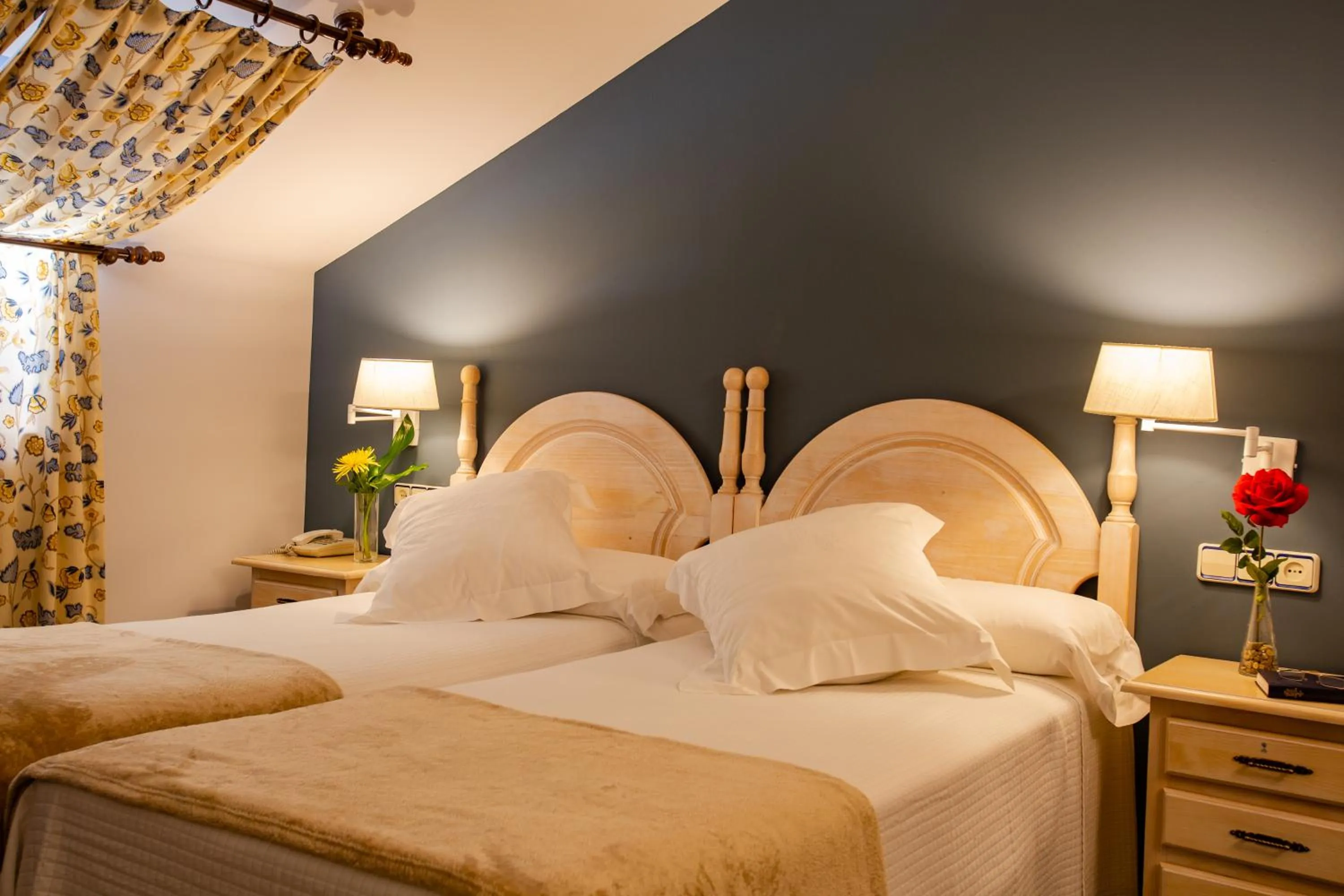 Bed in Hotel Palacio De La Viñona