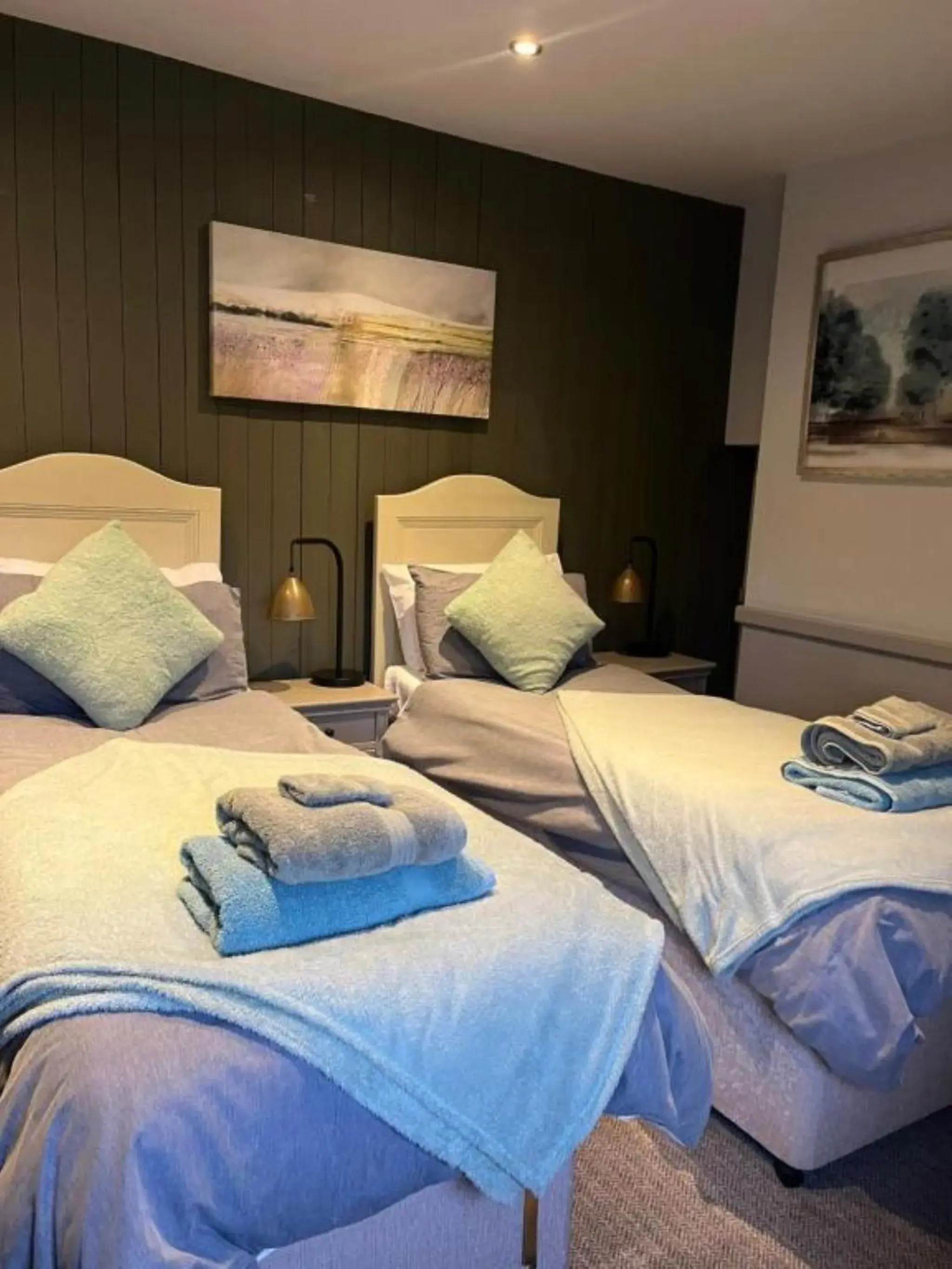 Bedroom, Bed in The Crown Inn Bedroom, Bed in The Crown Inn