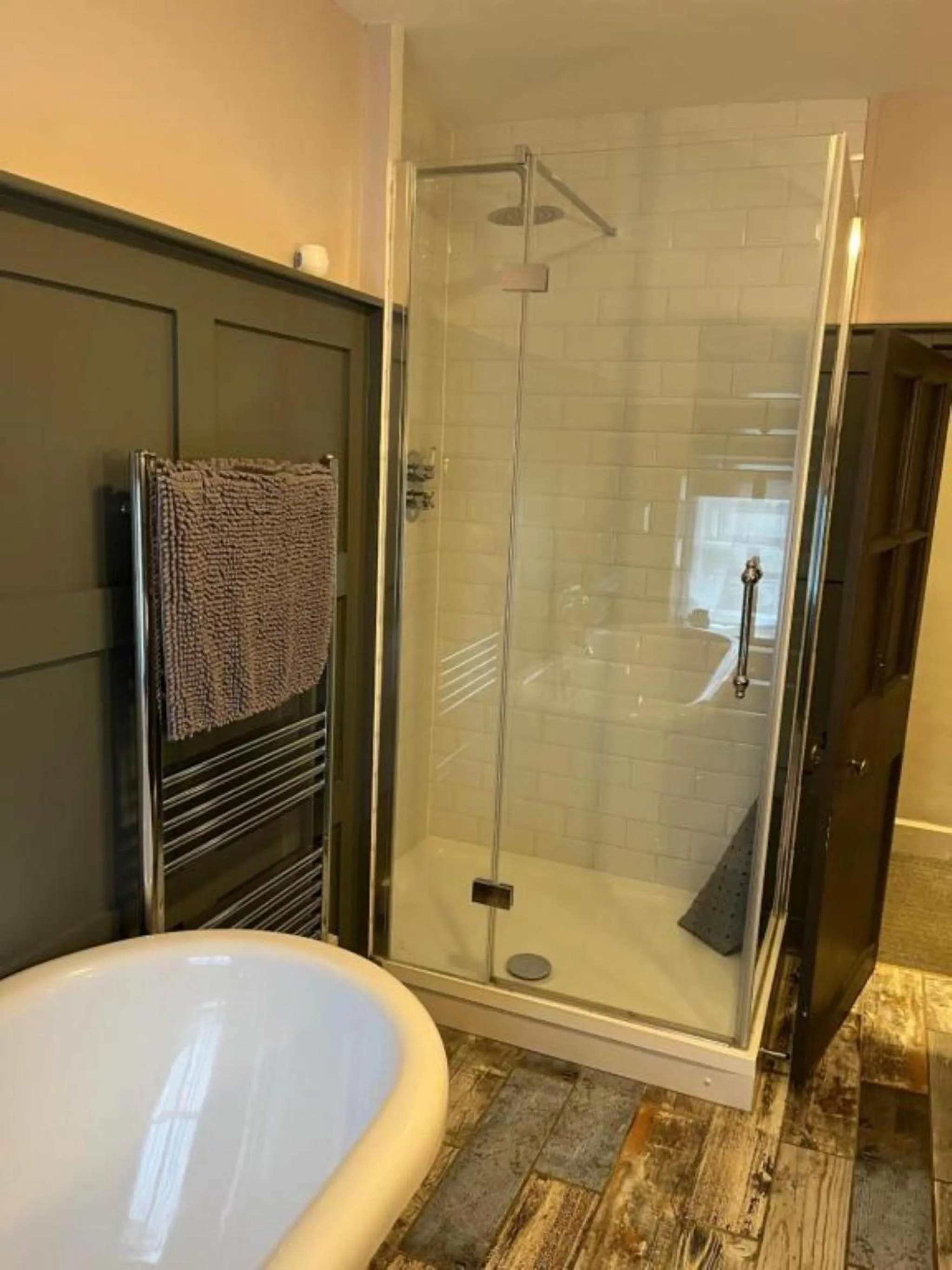 Bathroom in The Crown Inn