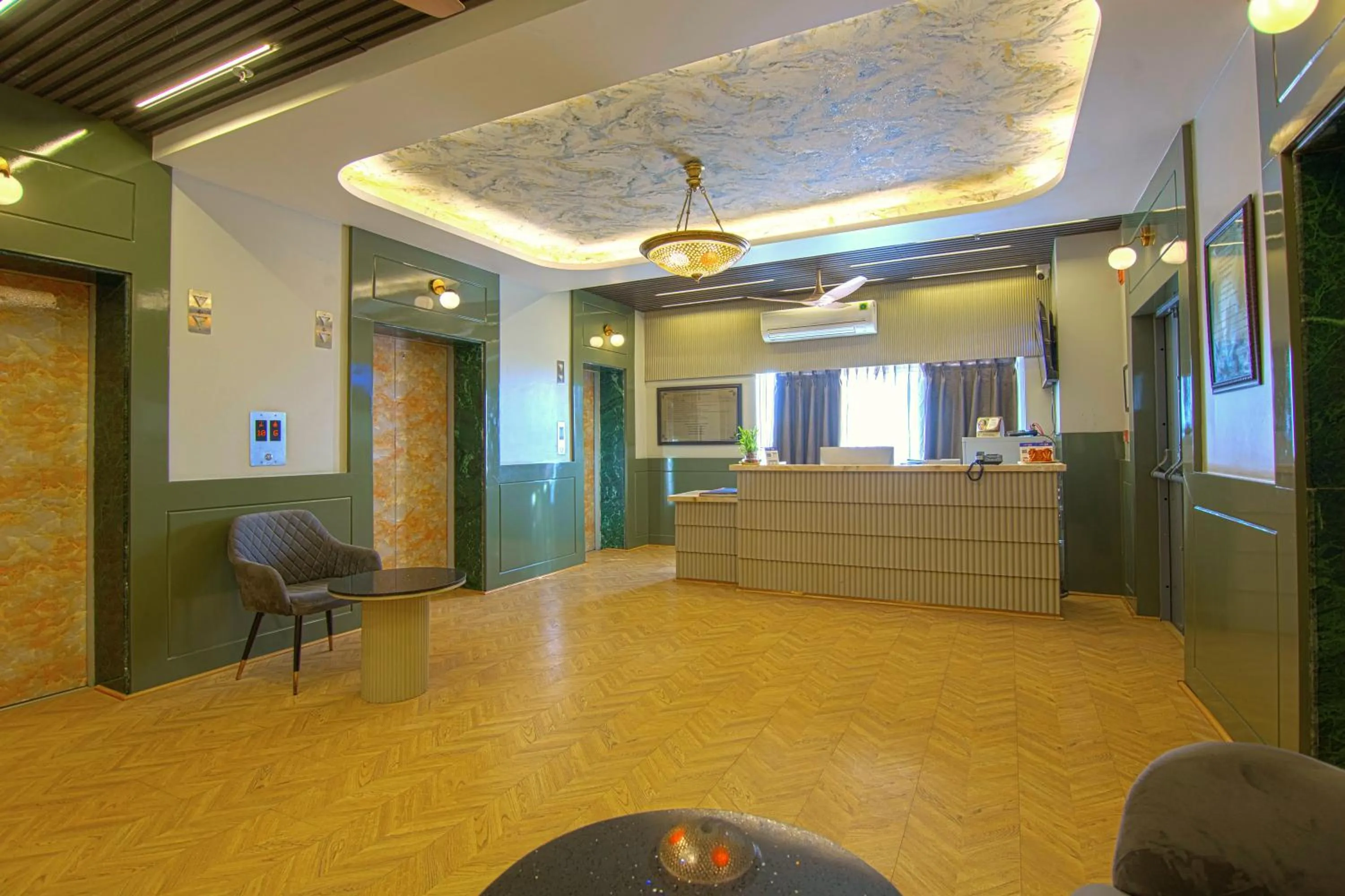 Lobby or reception in Hotel Bay Laurel Retreat