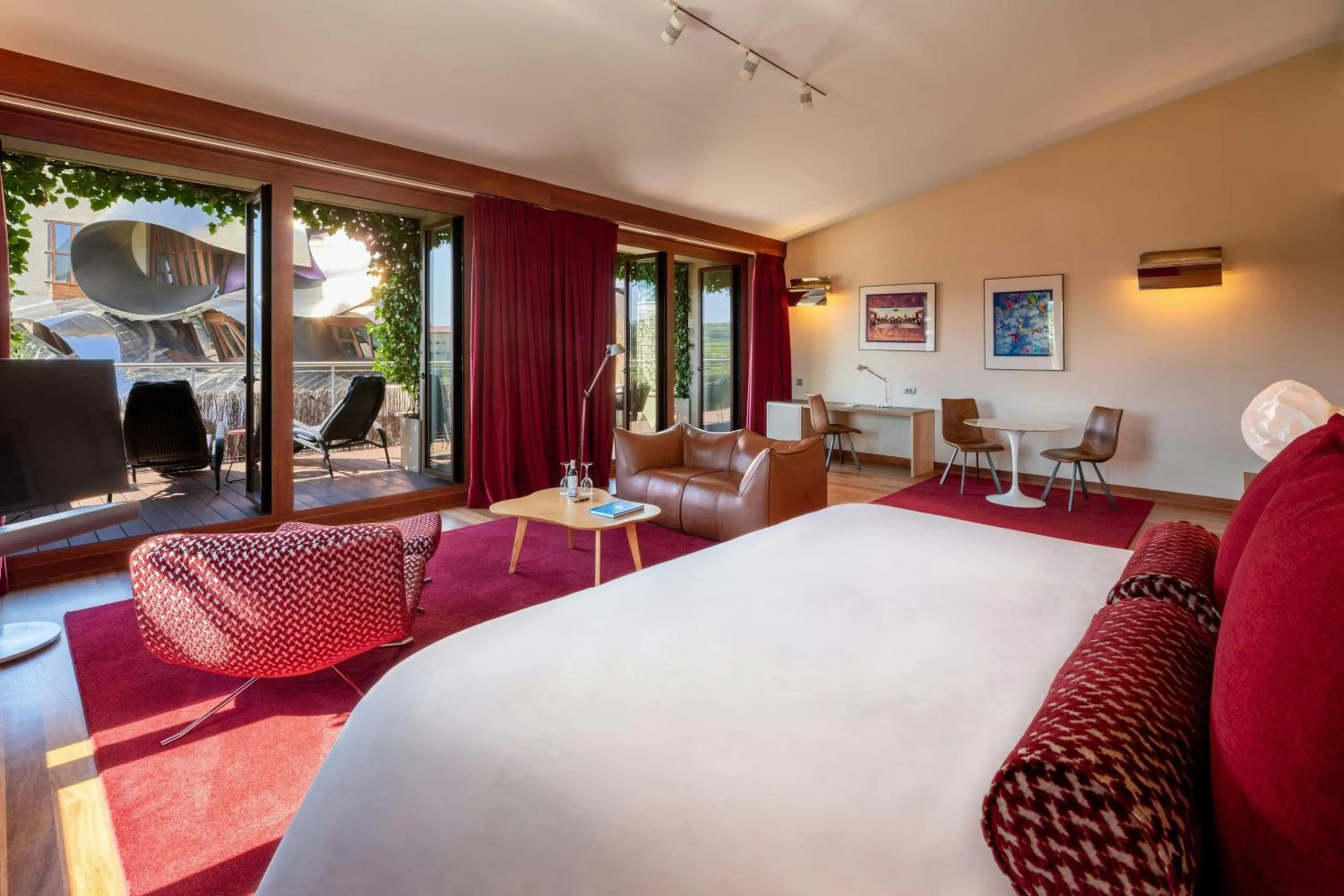 Photo of the whole room, Bed in Hotel Marqués de Riscal, a Luxury Collection Hotel, Elciego