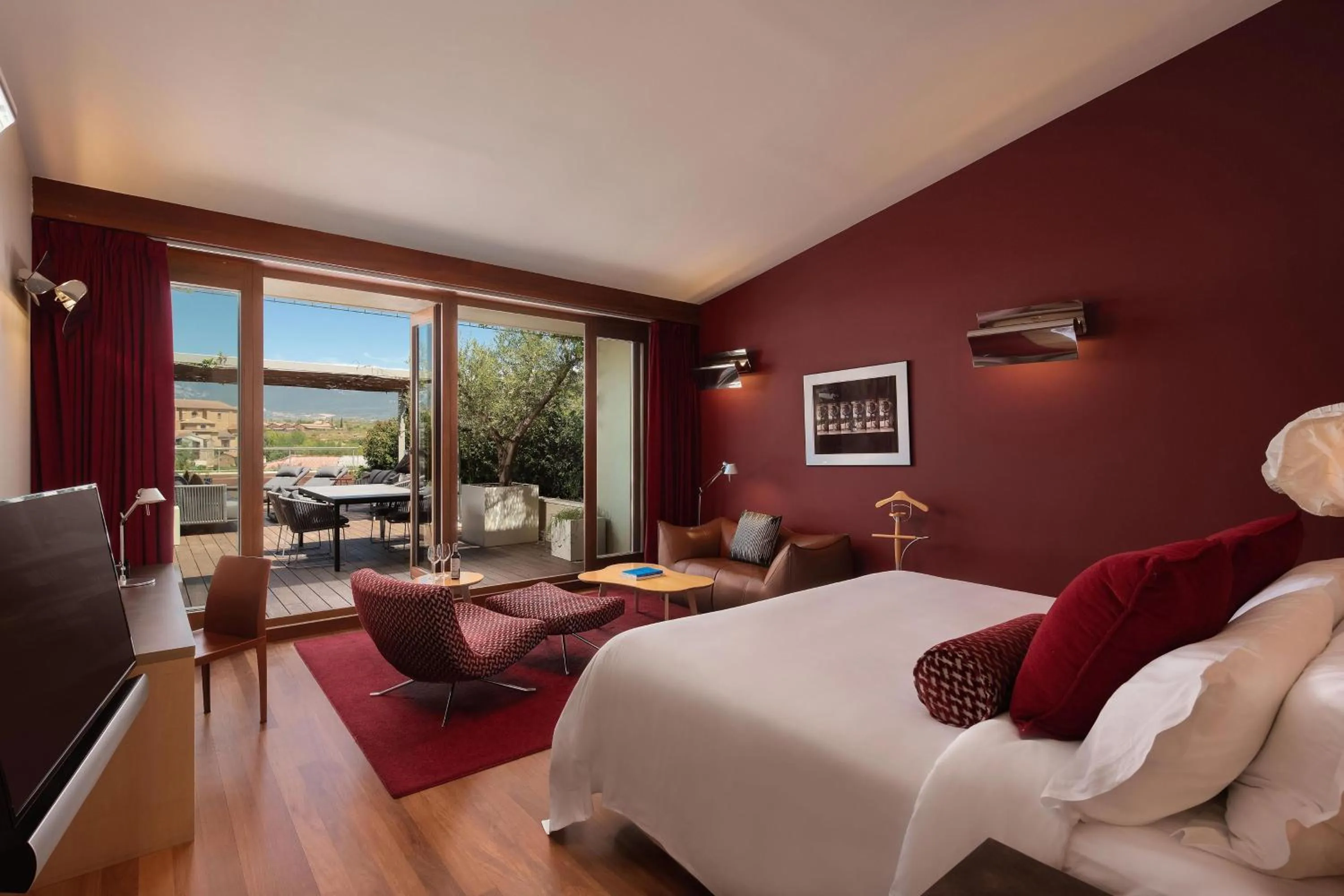 Photo of the whole room, Bed in Hotel Marqués de Riscal, a Luxury Collection Hotel, Elciego