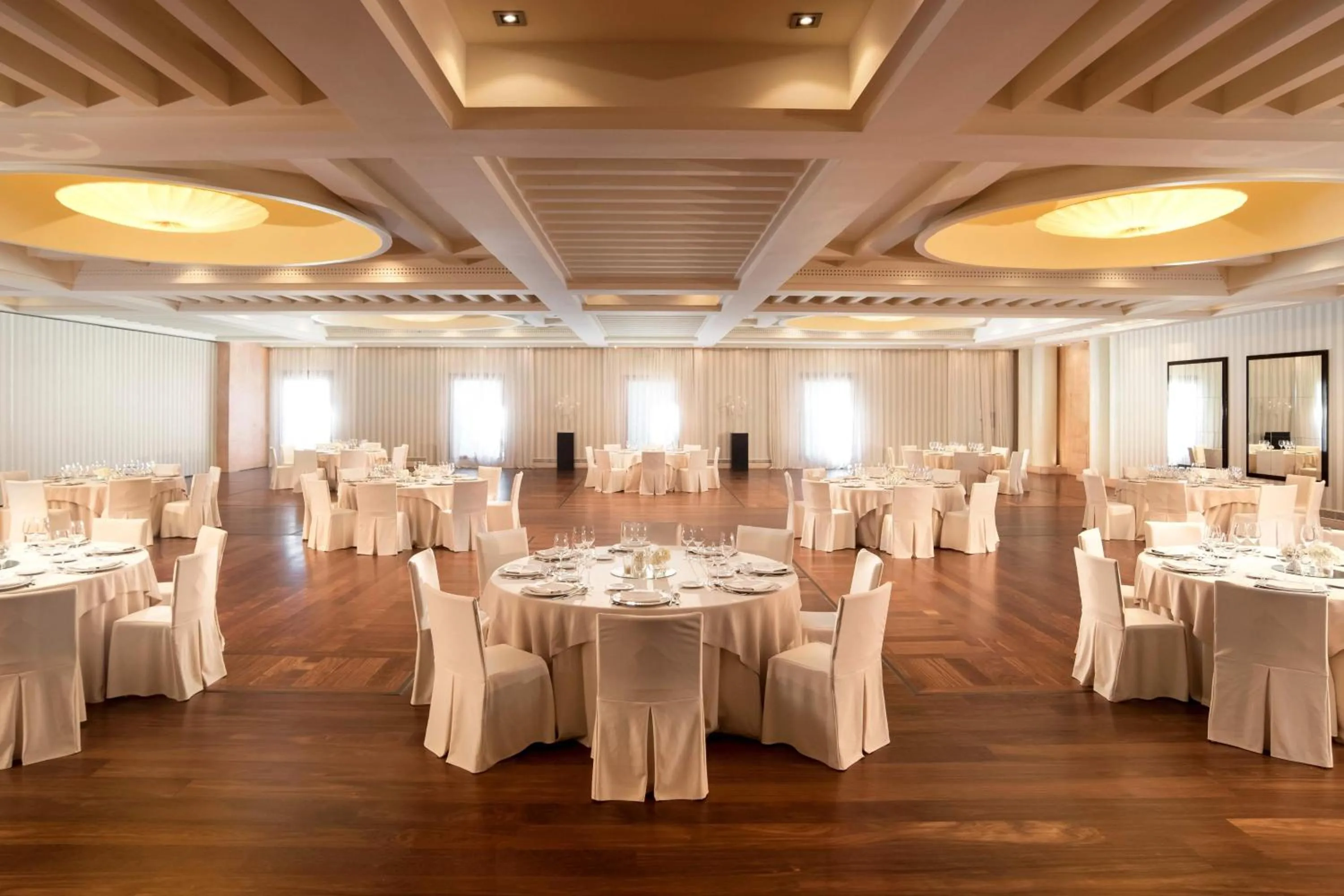 Meeting/conference room in Hotel Marqués de Riscal, a Luxury Collection Hotel, Elciego