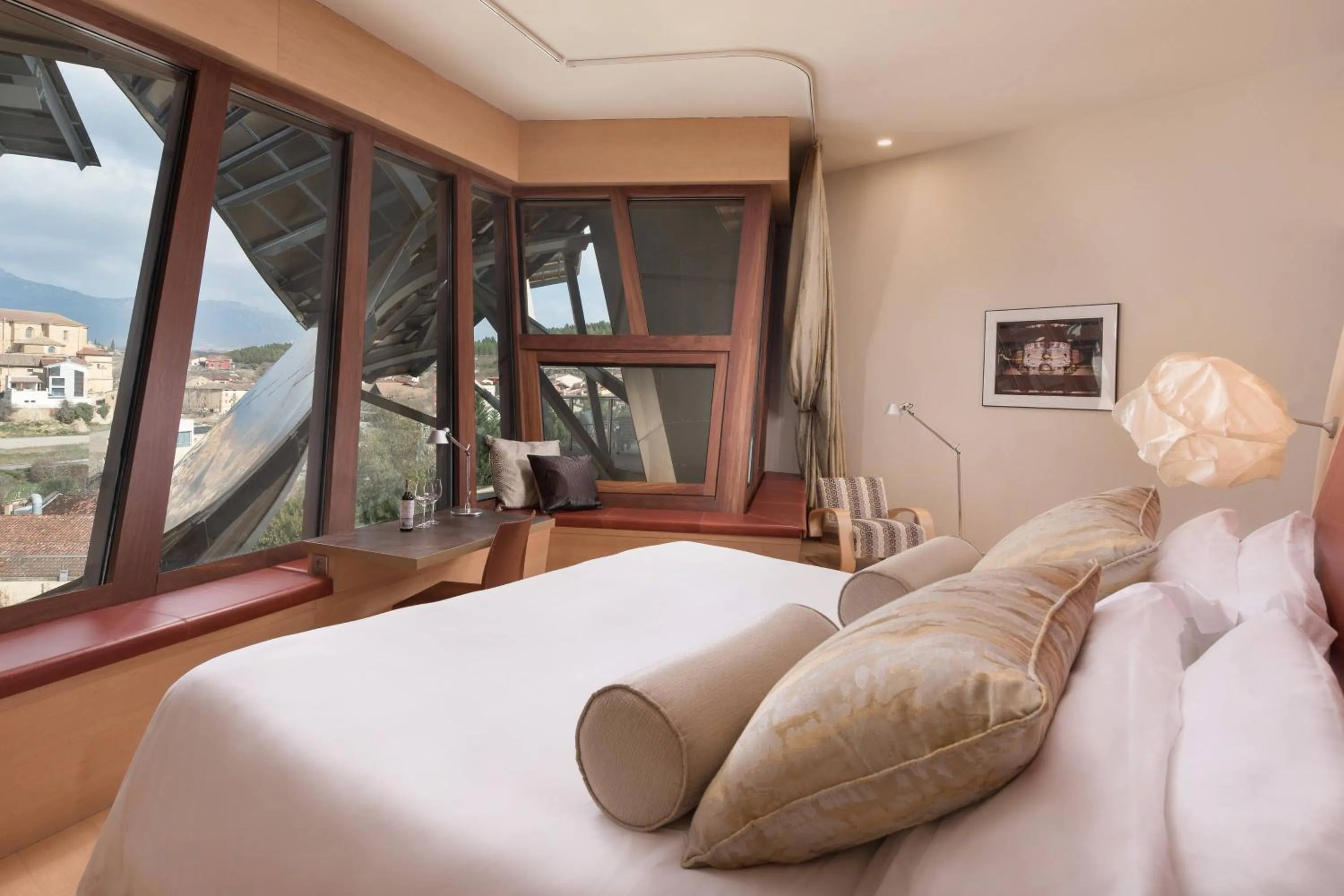 Photo of the whole room, Bed in Hotel Marqués de Riscal, a Luxury Collection Hotel, Elciego