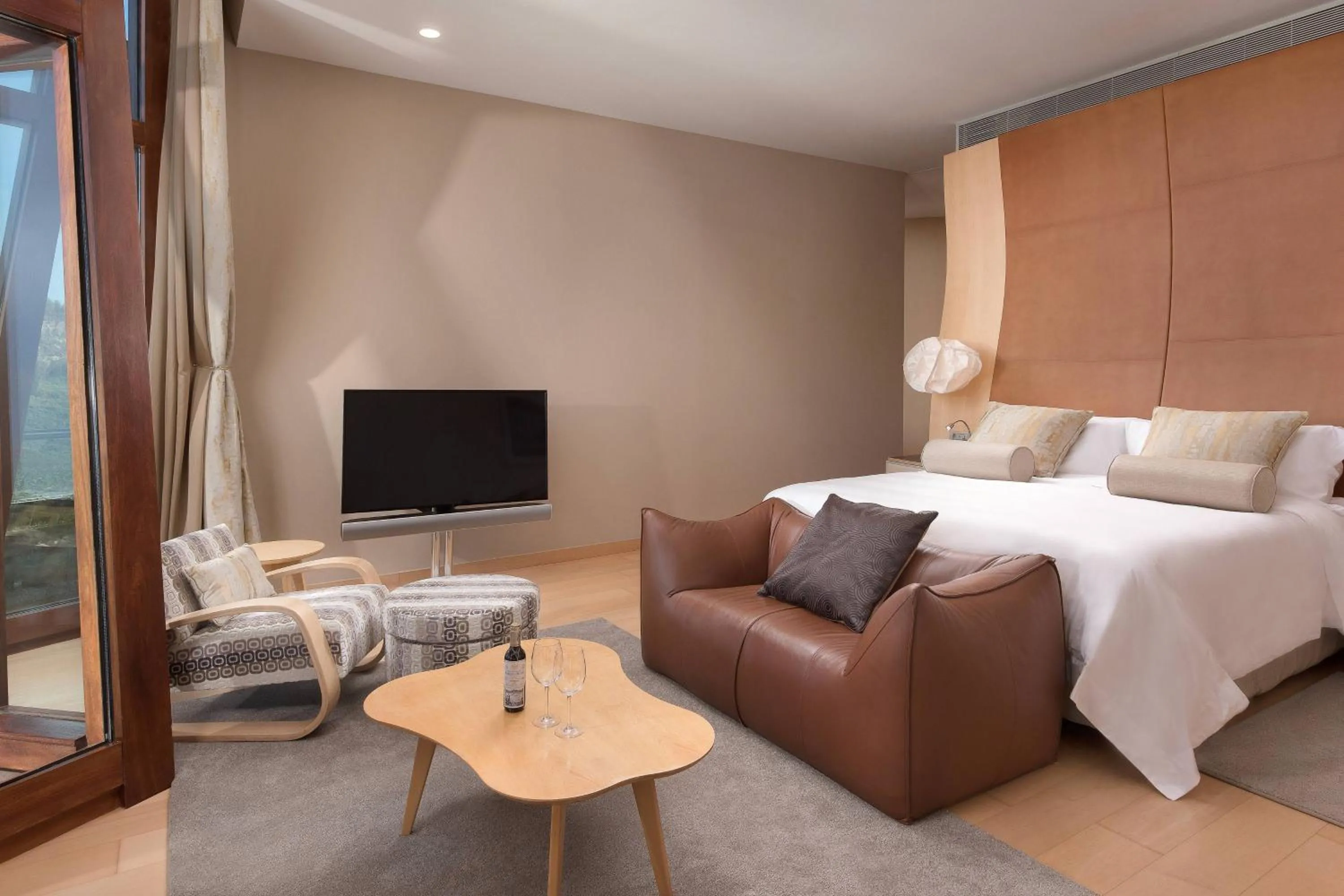 Photo of the whole room, Bed in Hotel Marqués de Riscal, a Luxury Collection Hotel, Elciego