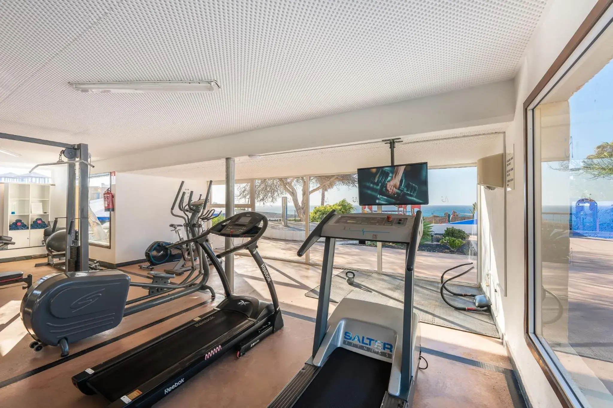 Fitness centre/facilities in Hotel LIVVO Risco del Gato Suites Fitness centre/facilities in Hotel LIVVO Risco del Gato Suites