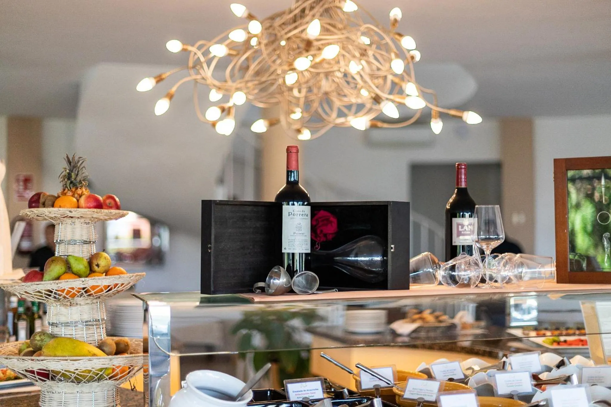 Food and drinks in Hotel LIVVO Risco del Gato Suites