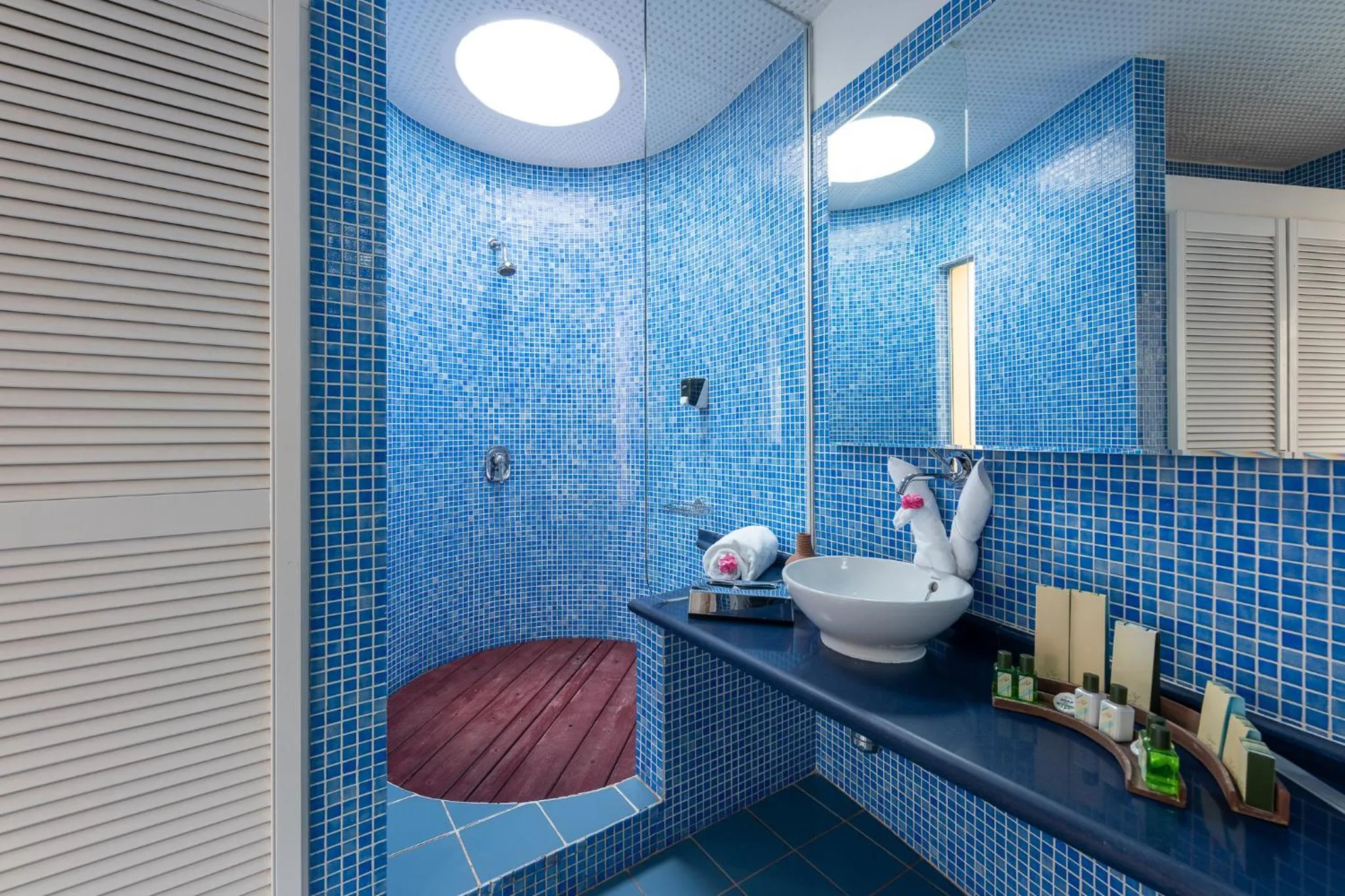 Bathroom in Hotel LIVVO Risco del Gato Suites