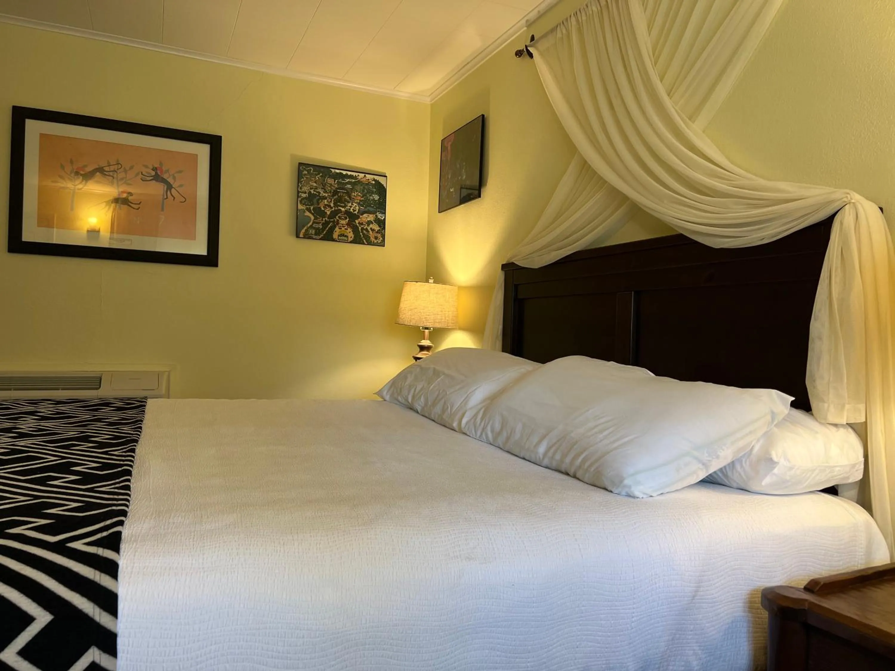 Bed in Hotel Marceline