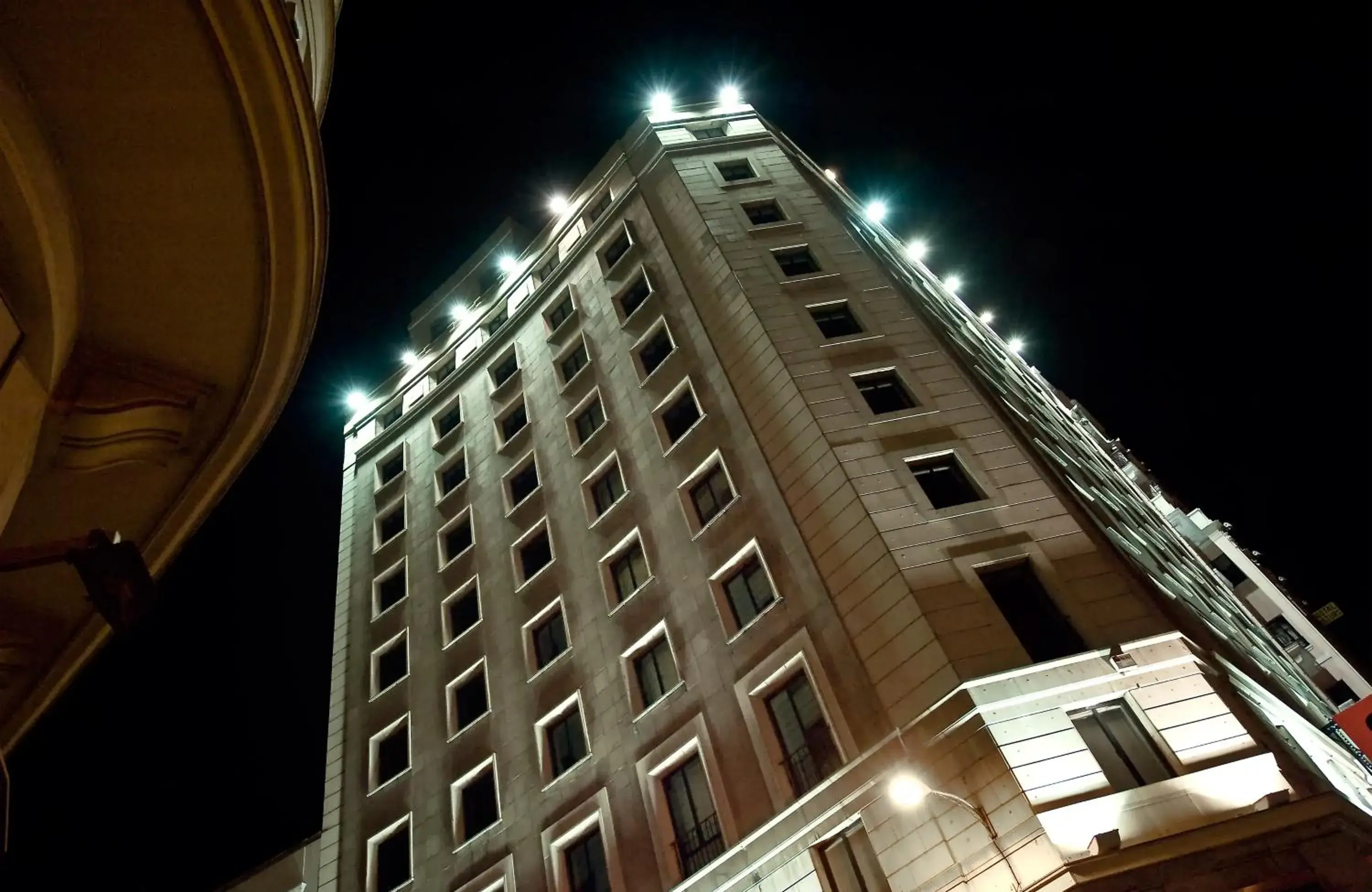 Facade/entrance in Vincci Vía - 66 Facade/entrance in Vincci Vía - 66