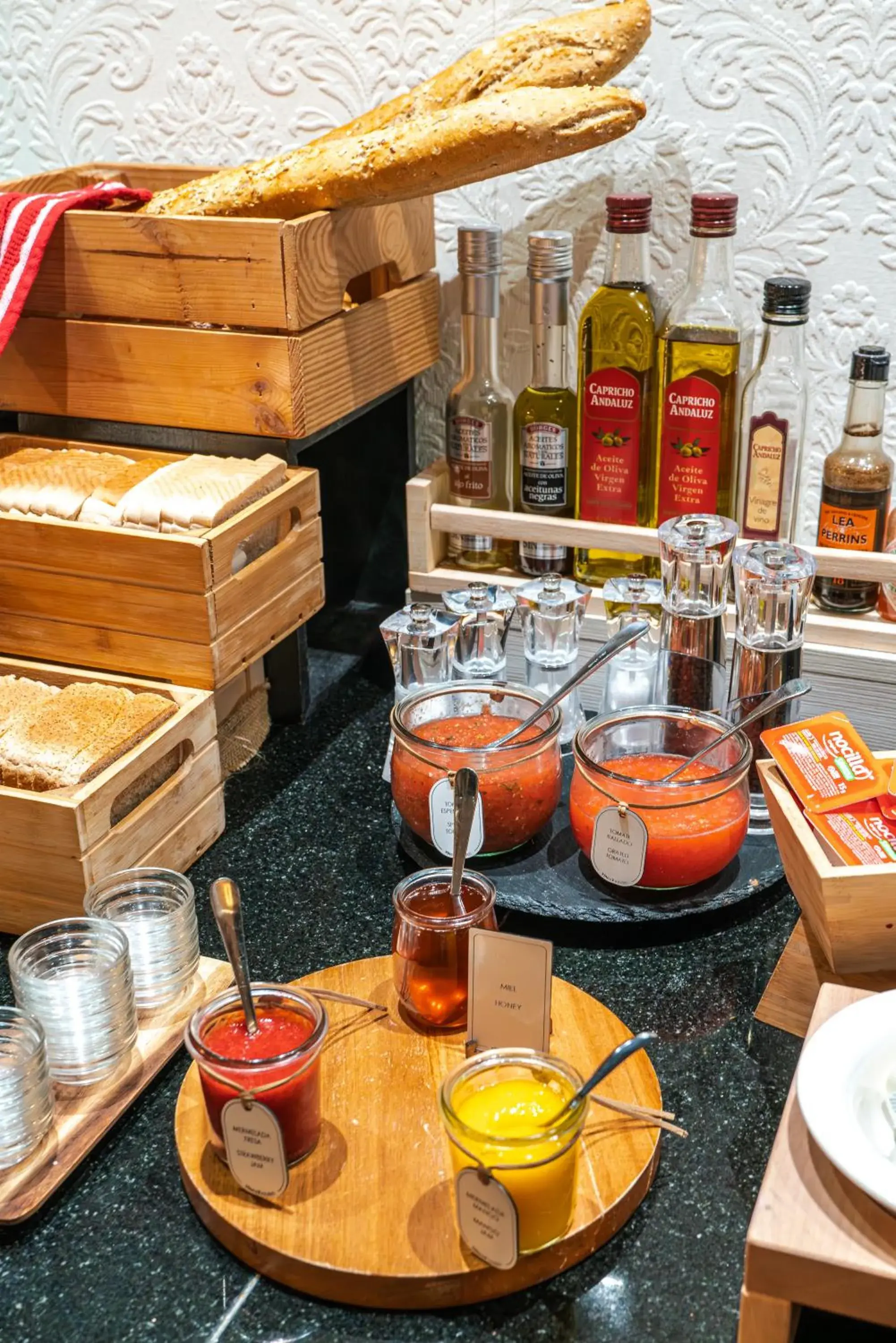 Buffet breakfast in Vincci Vía - 66 Buffet breakfast in Vincci Vía - 66