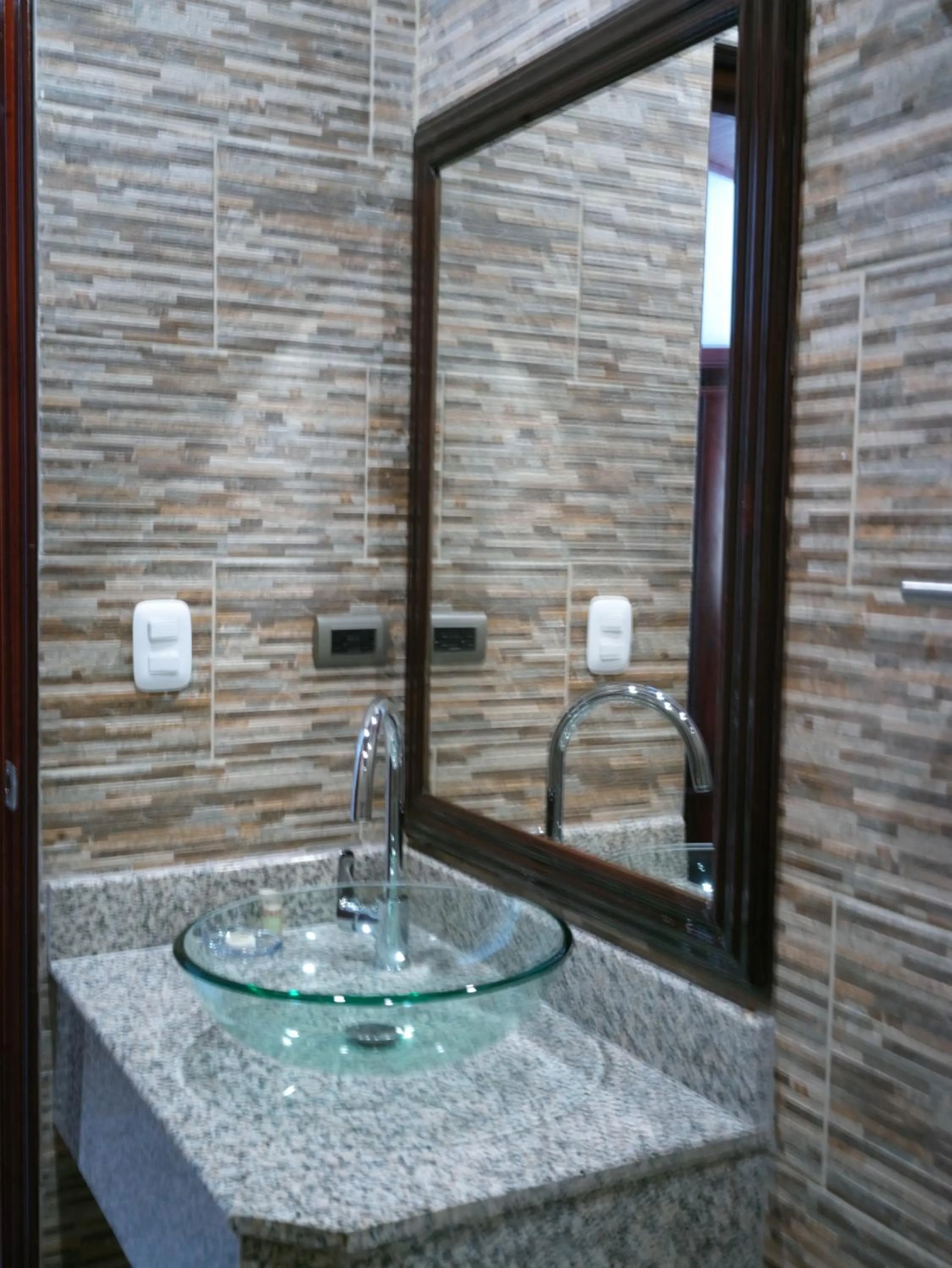 Shower in ROCCA VENTO