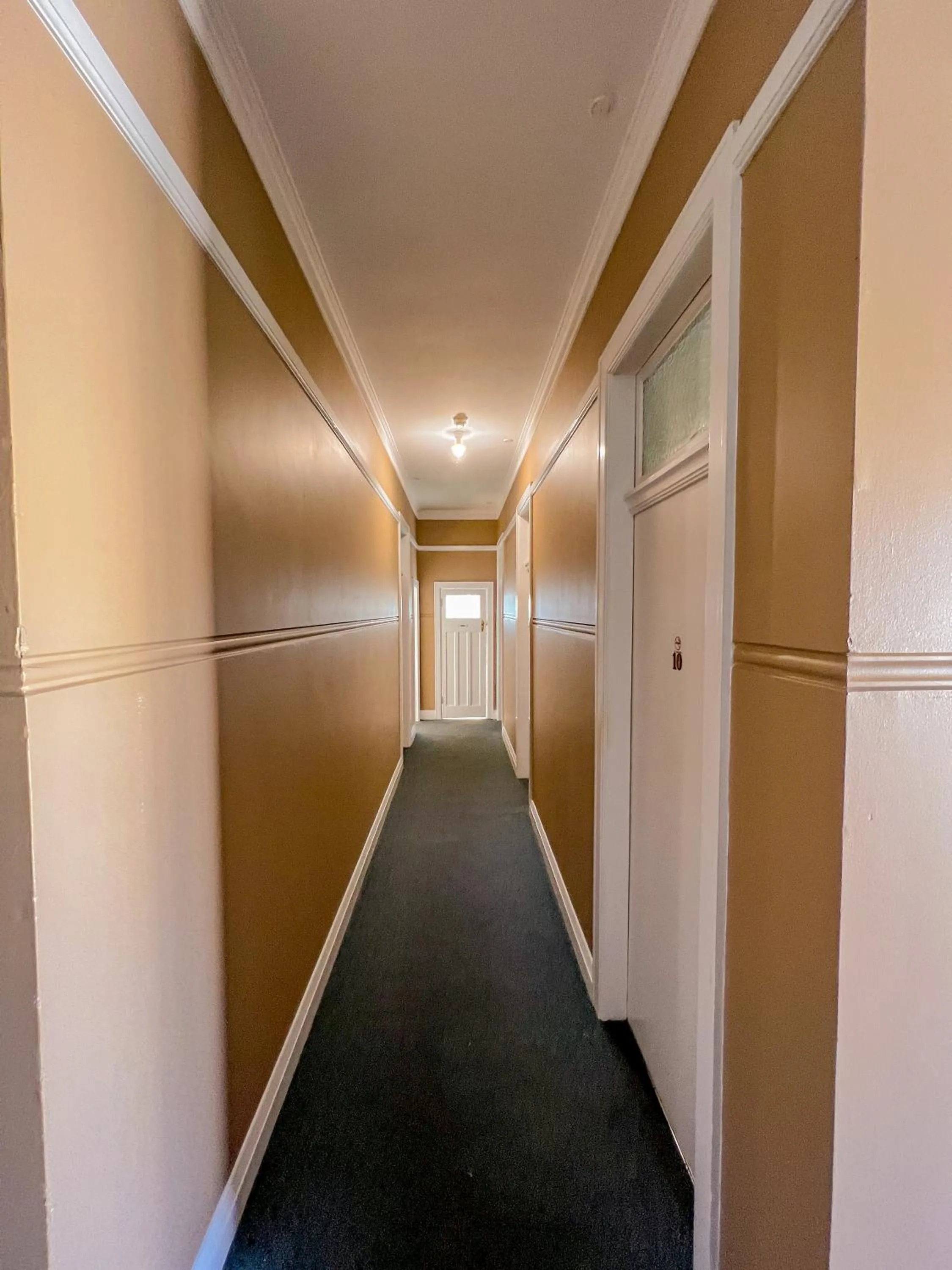 Living room in Commercial Hotel Bega