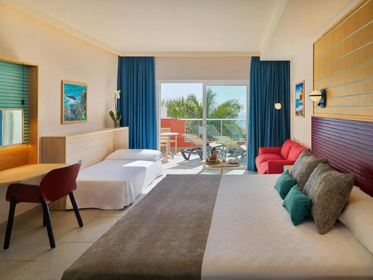 Photo of the whole room, Bed in Adrián Hoteles Roca Nivaria