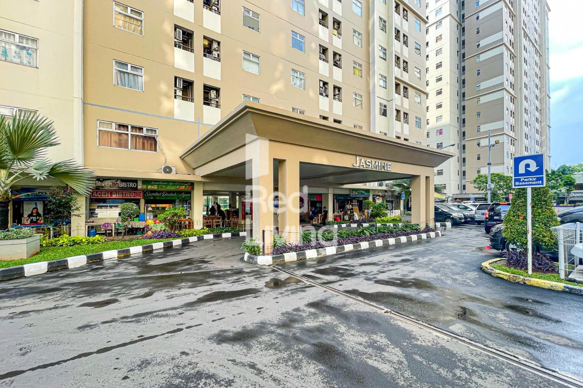 Property building in RedLiving Apartemen Kalibata City - Homy Jasen Tower Jasmine