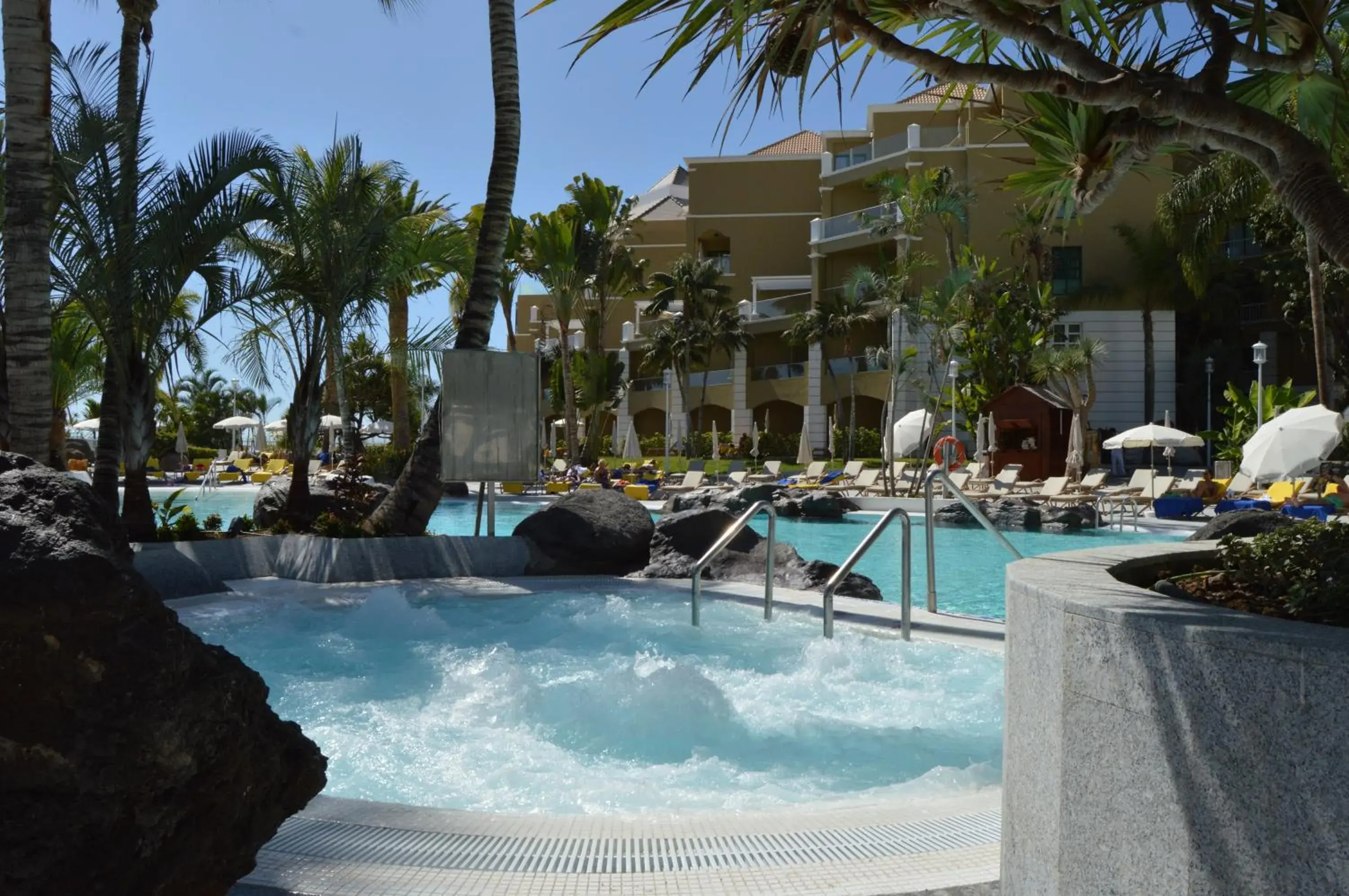 Swimming pool in Adrián Hoteles Jardines de Nivaria Swimming pool in Adrián Hoteles Jardines de Nivaria