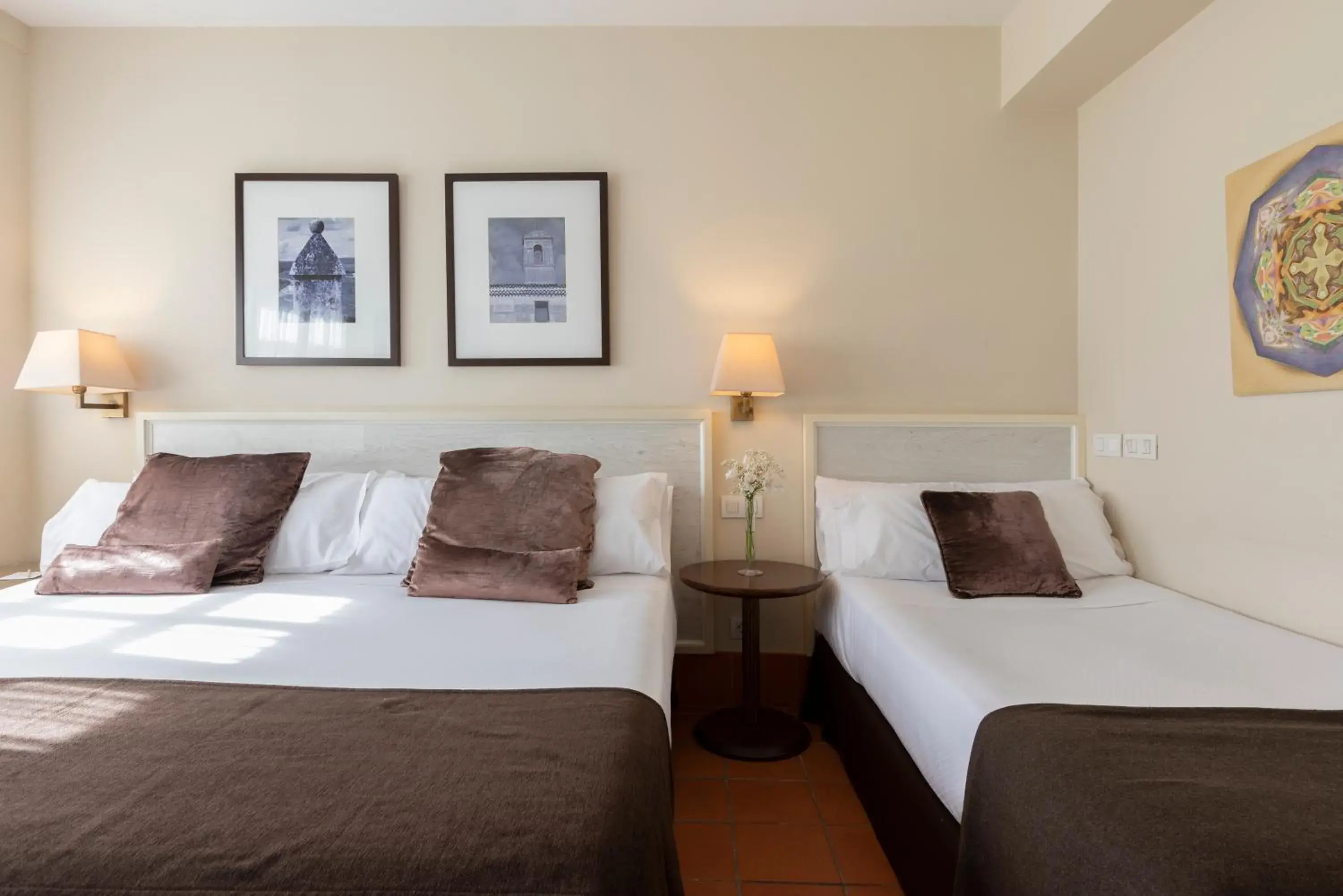 Classic Triple Room in Hotel San Antonio el Real Classic Triple Room in Hotel San Antonio el Real