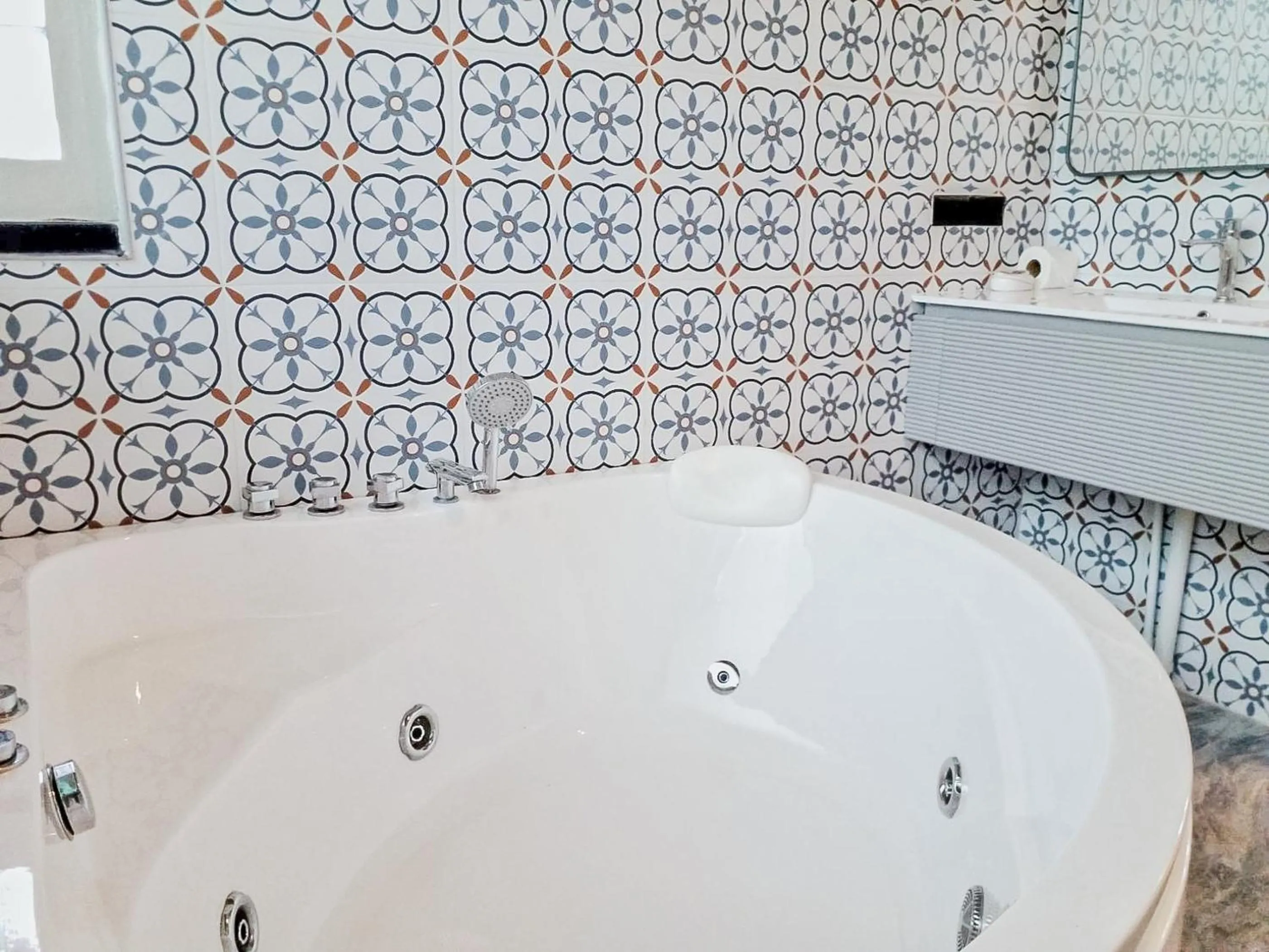 Bath in Kata Forte Resort