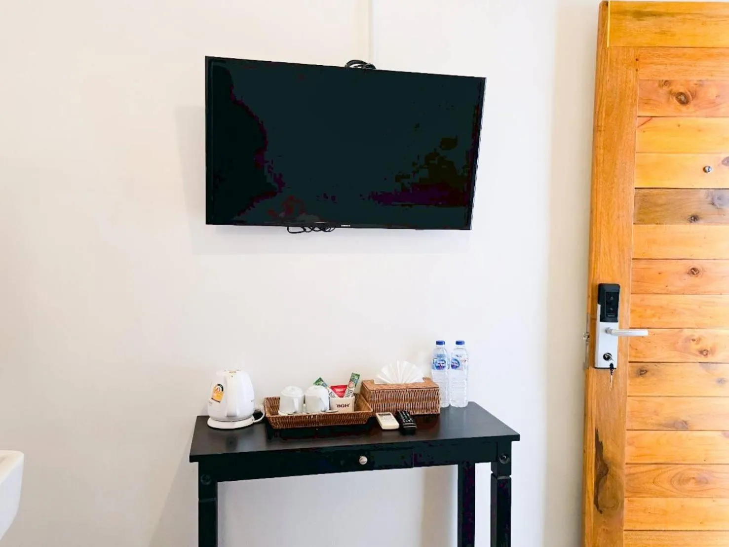 TV and multimedia in Kata Forte Resort