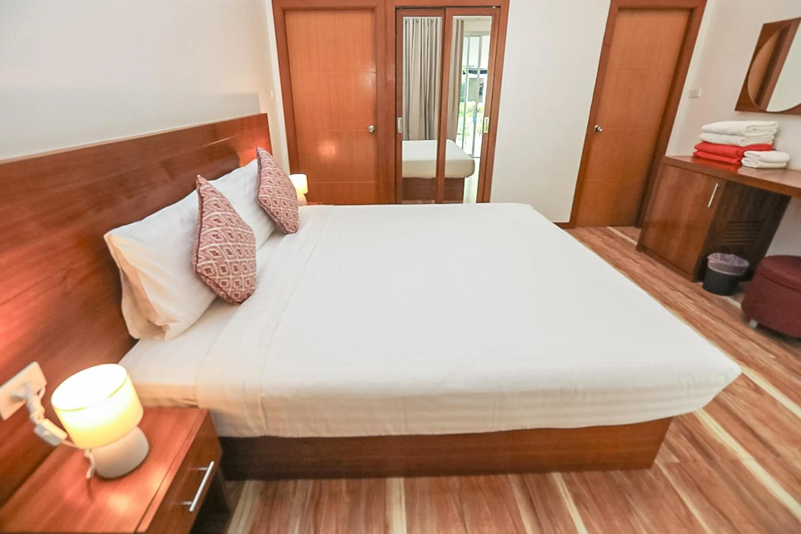 Photo of the whole room, Bed in Kata Forte Resort