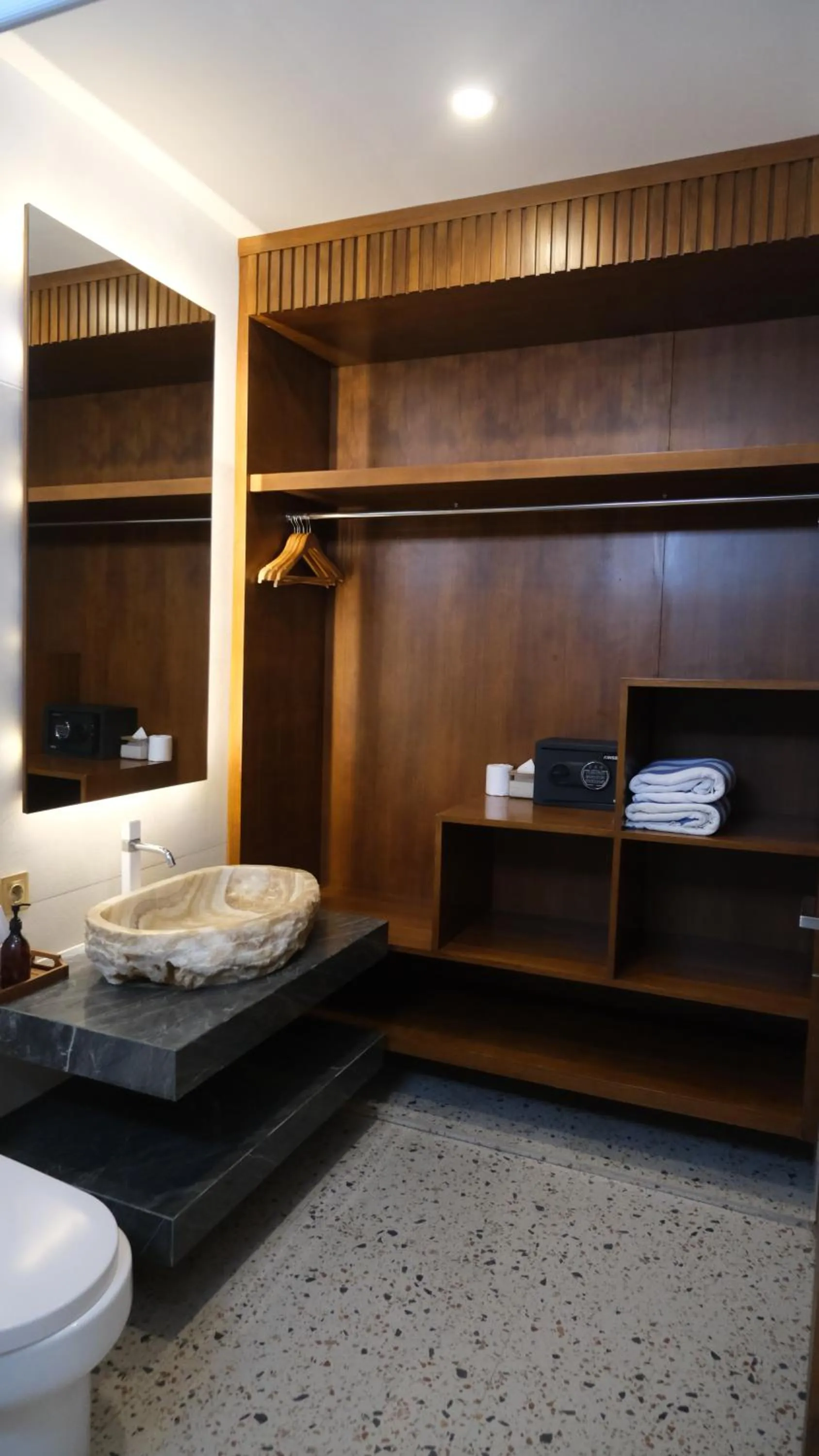 safe in Khamara Nusa Penida