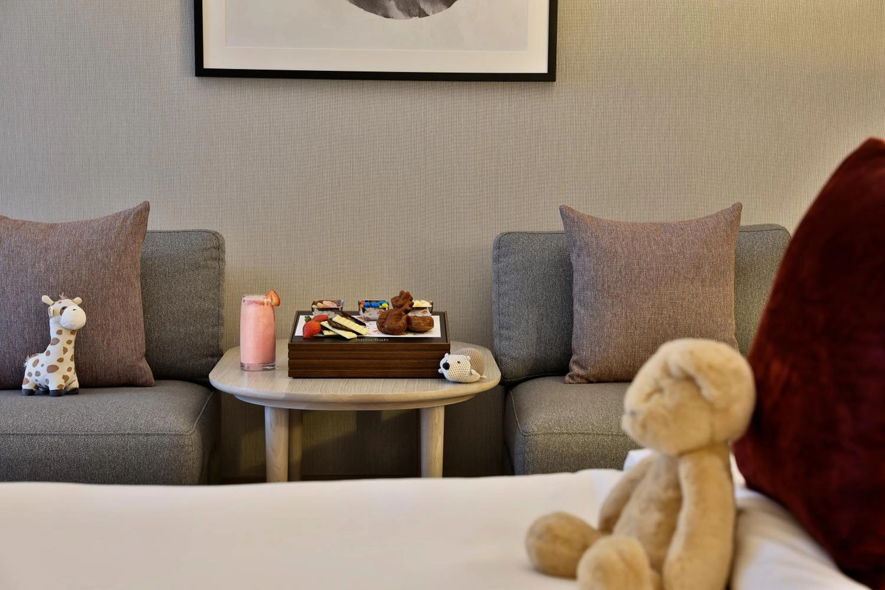 Seating area, Bed in Jumeirah Jabal Omar Makkah