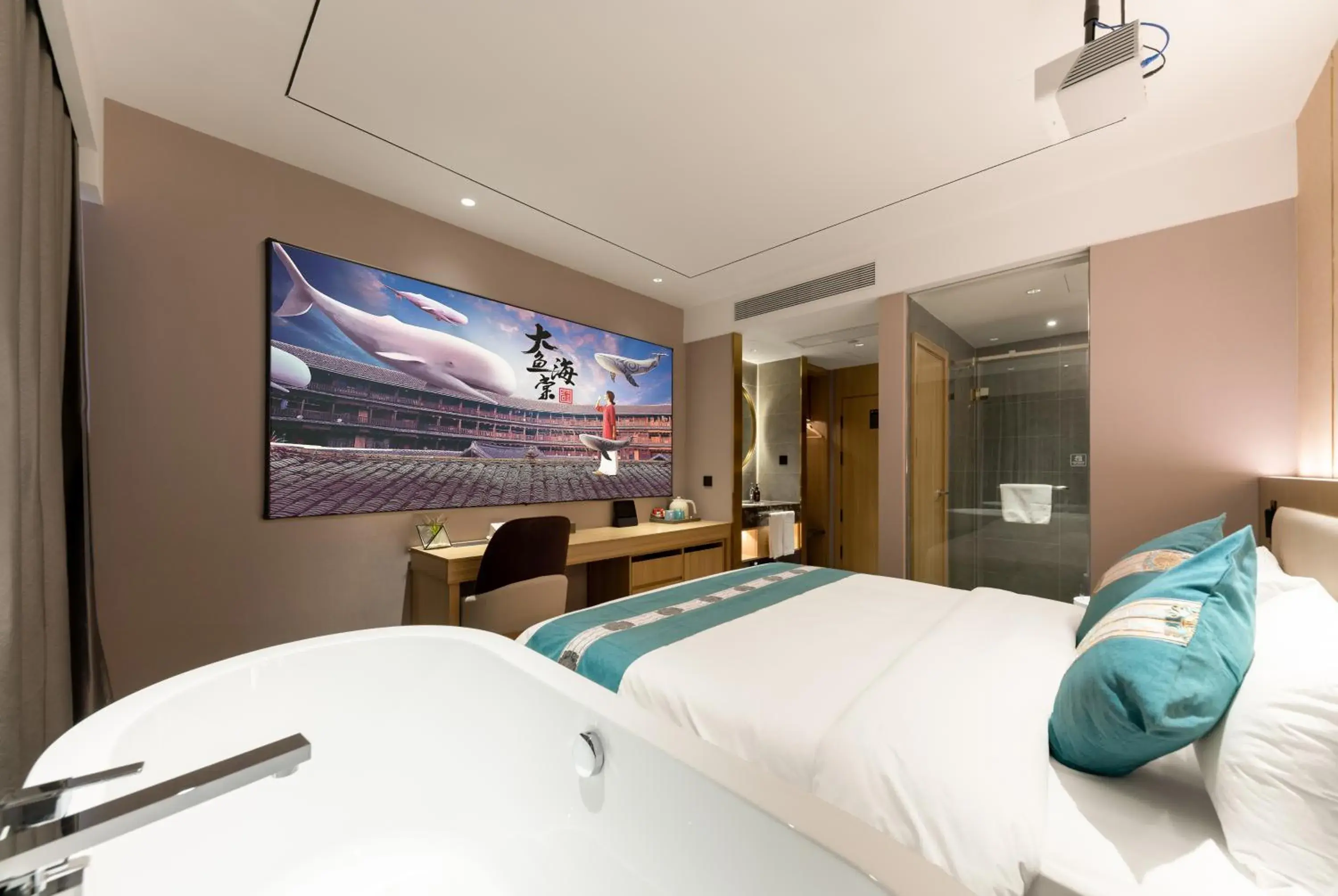 Bed in East Sacred Hotel--Beijing Tiananmen Square ,the Forbidden City,Wangfujing Street,Located in the city center Bed in East Sacred Hotel--Beijing Tiananmen Square ,the Forbidden City,Wangfujing Street,Located in the city center