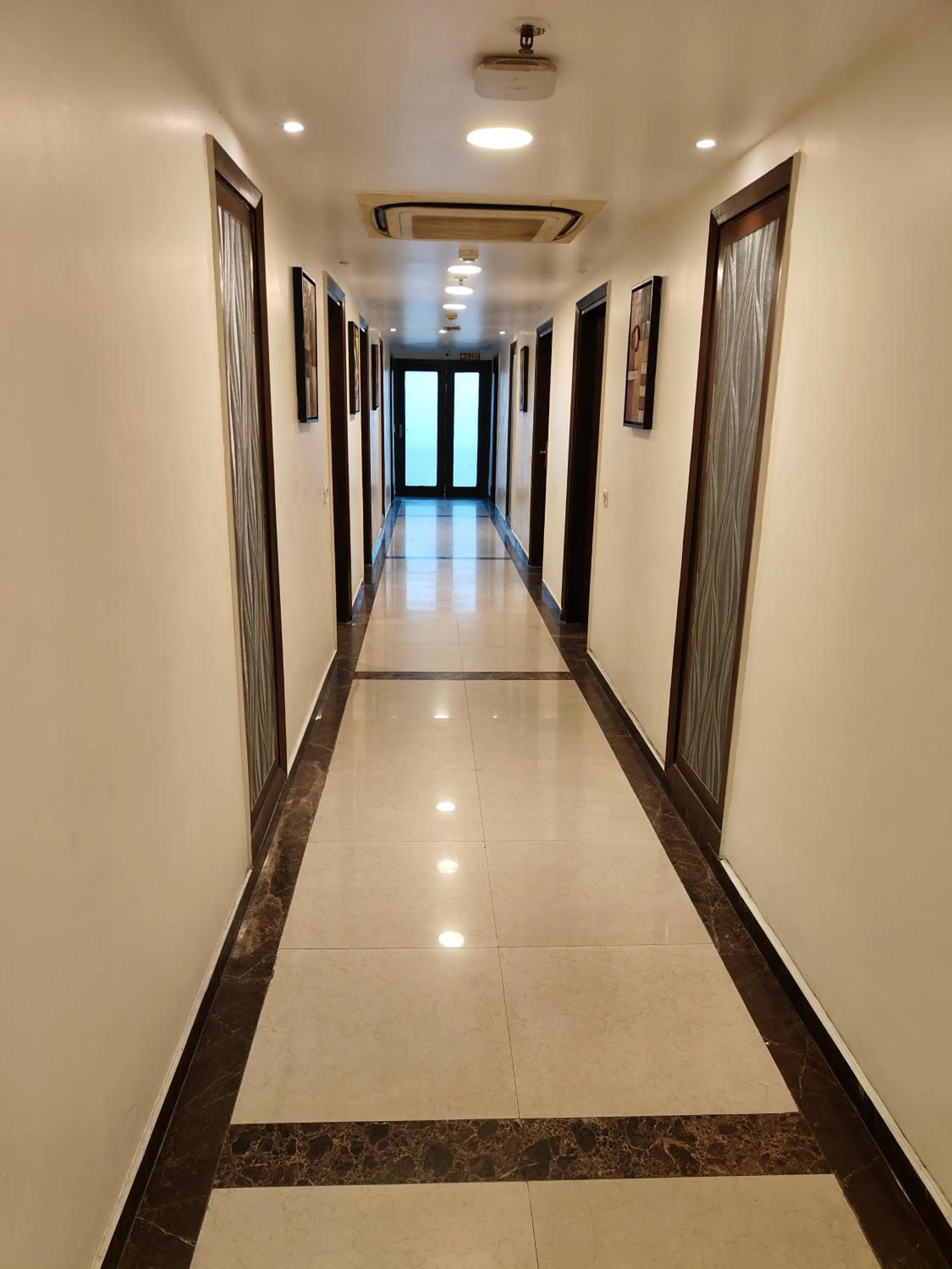 acessibility in Rosemallow Hotel New Delhi