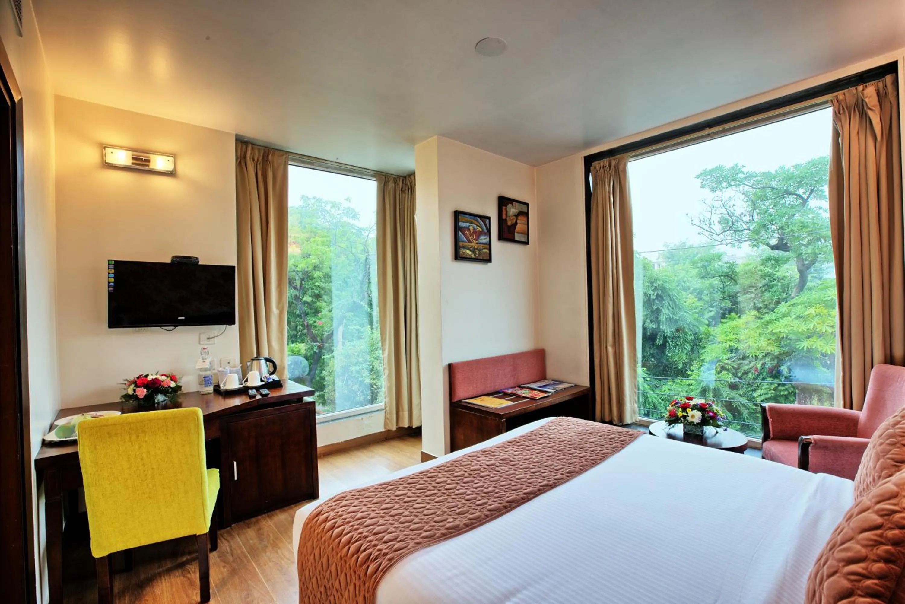 Bed in Rosemallow Hotel New Delhi