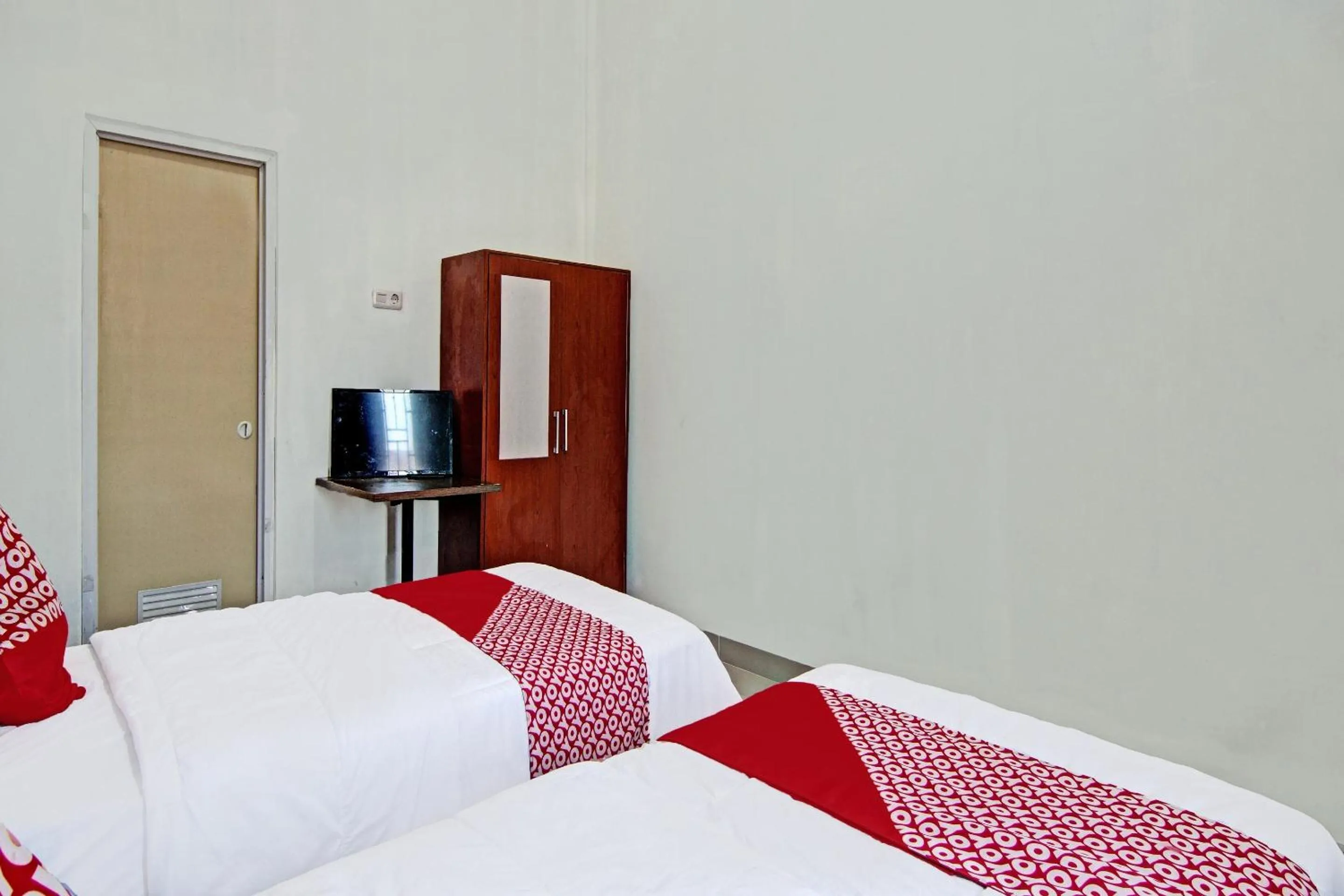 Bedroom, Bed in OYO 92135 A3 Homestay Syariah Executive