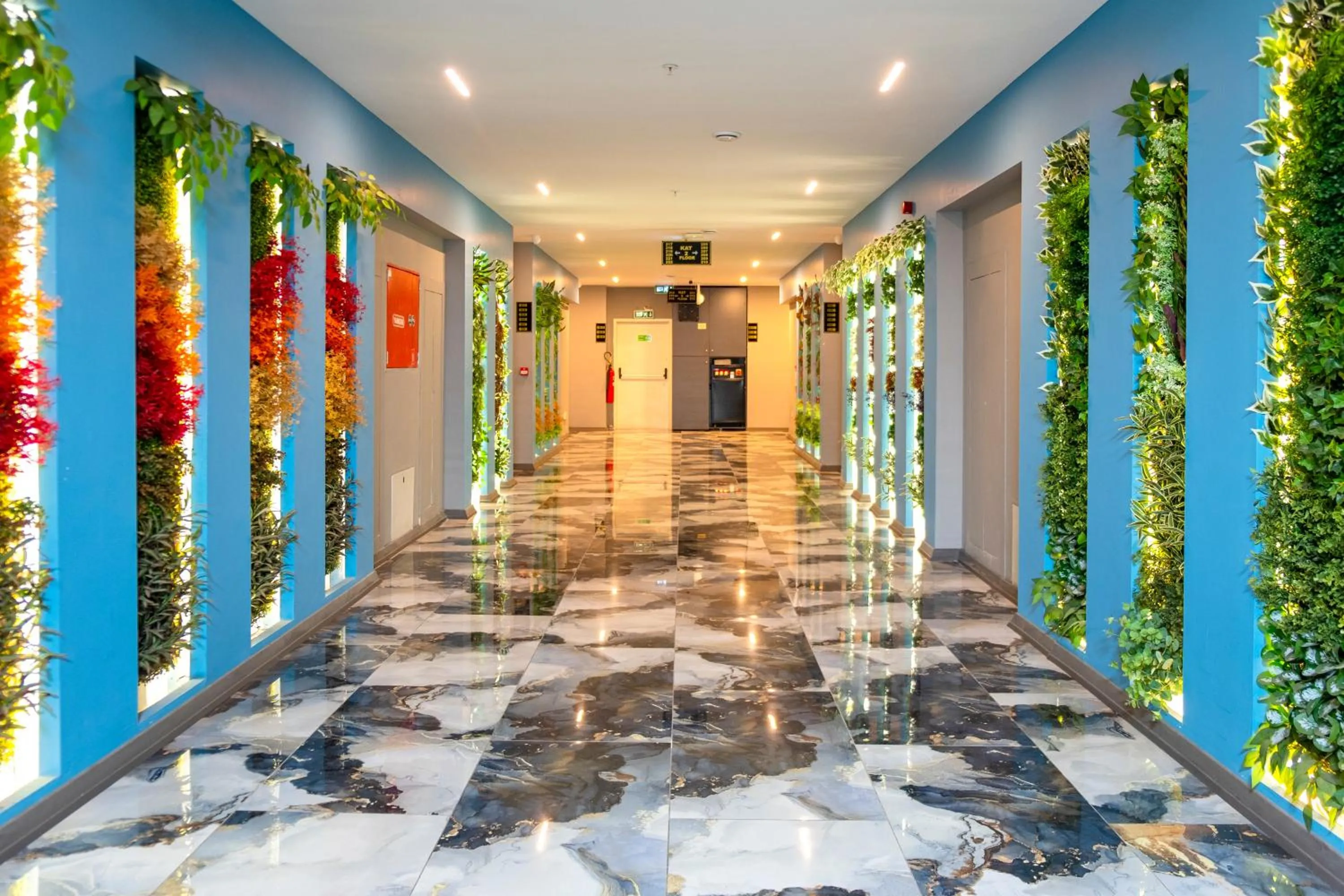 Property building in ZOOM HOTEL