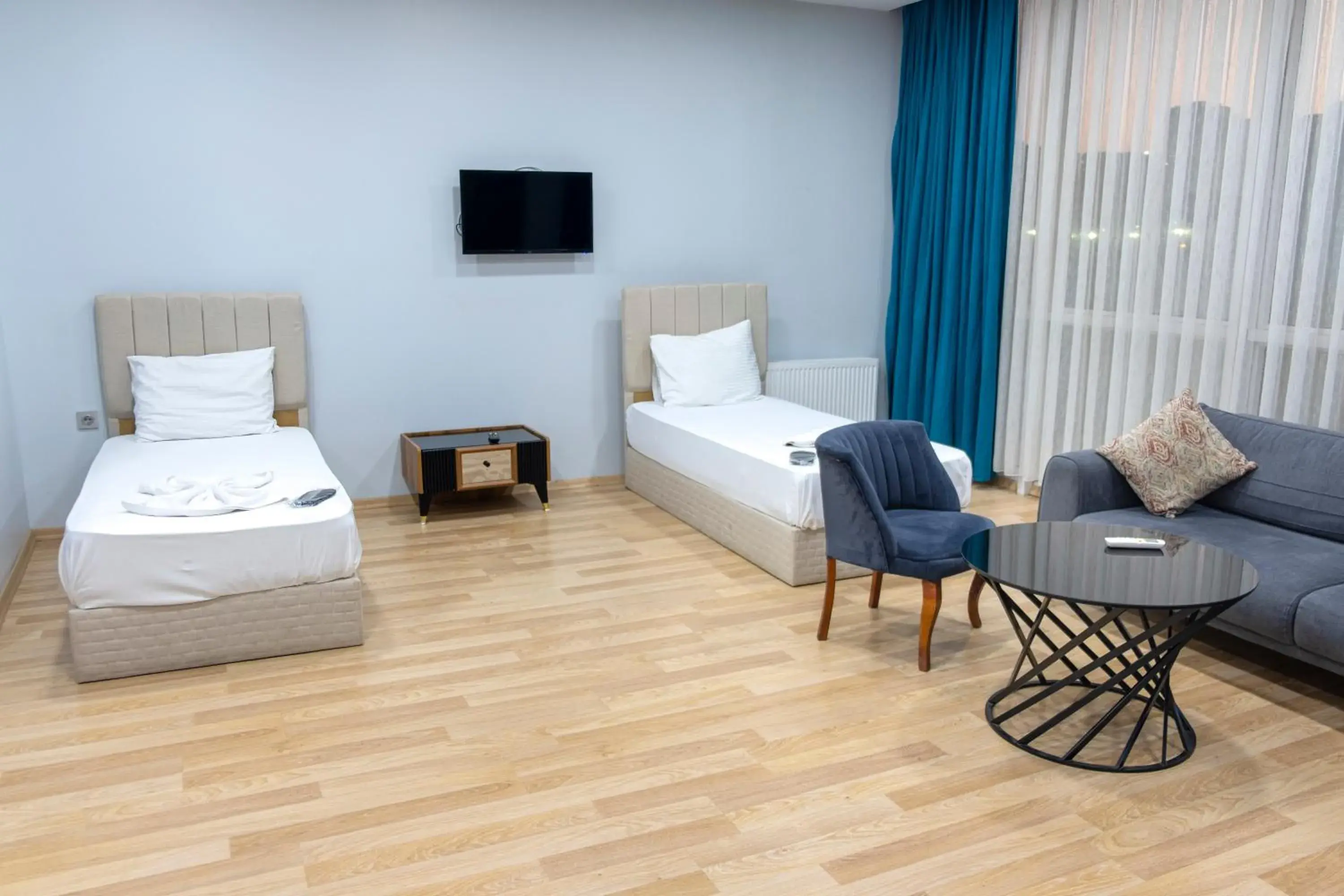 Photo of the whole room, Bed in ZOOM HOTEL Photo of the whole room, Bed in ZOOM HOTEL