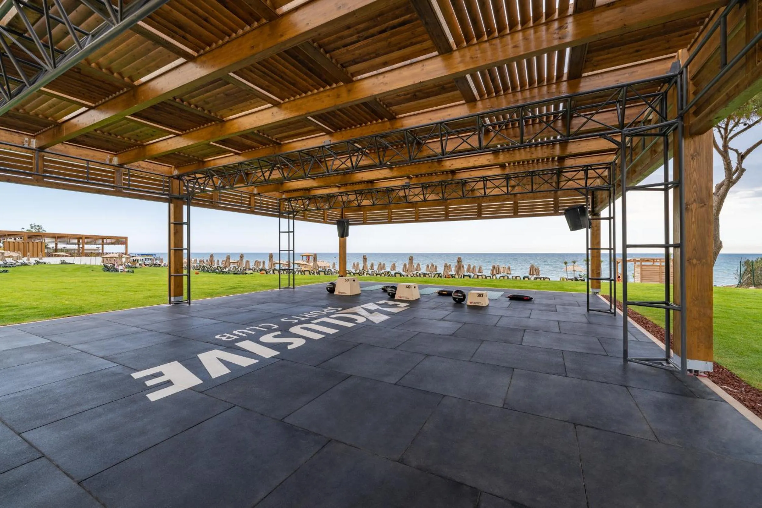 Day in Rixos Park Belek - The Land Of Legends Access