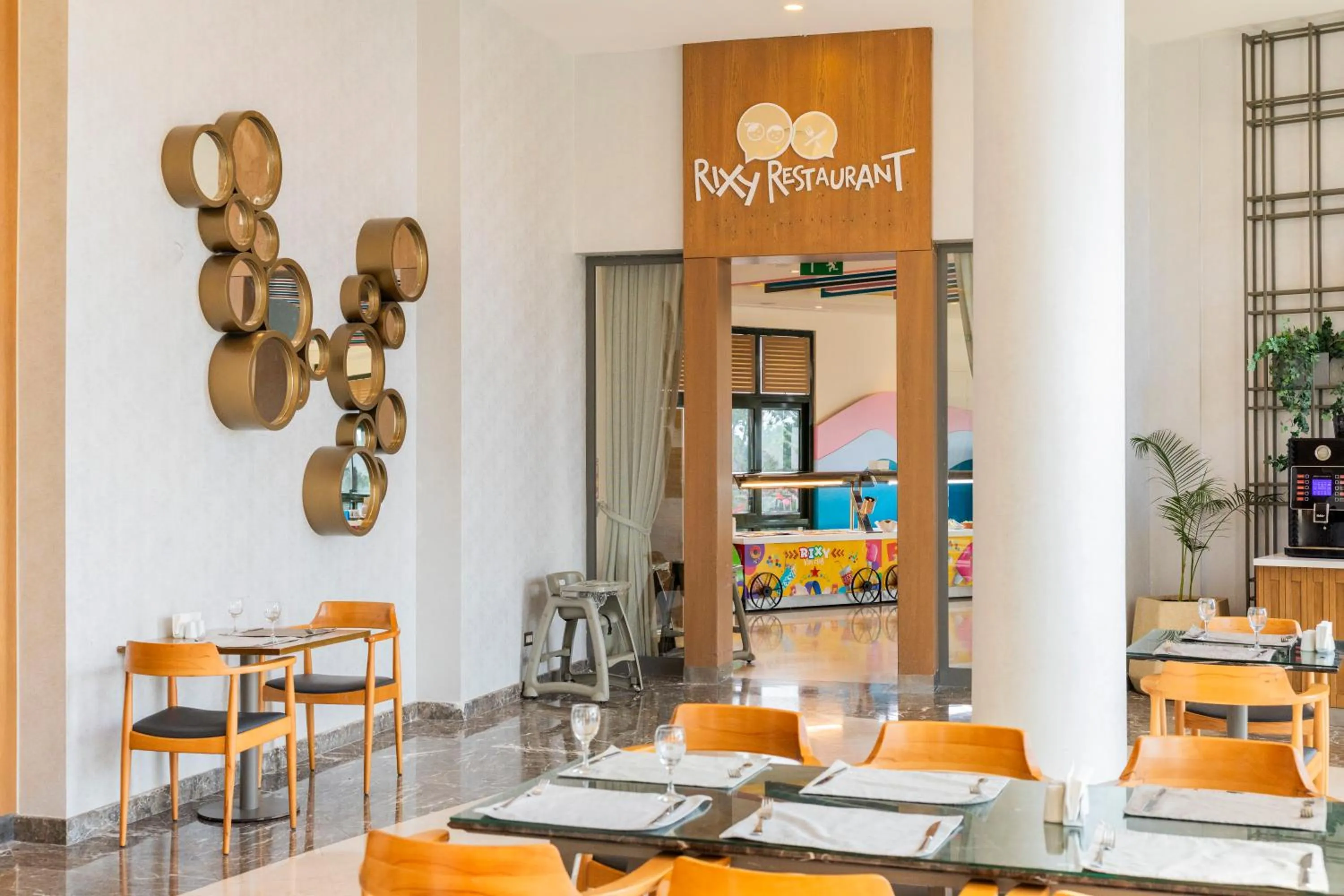 Restaurant/places to eat in Rixos Park Belek - The Land Of Legends Access