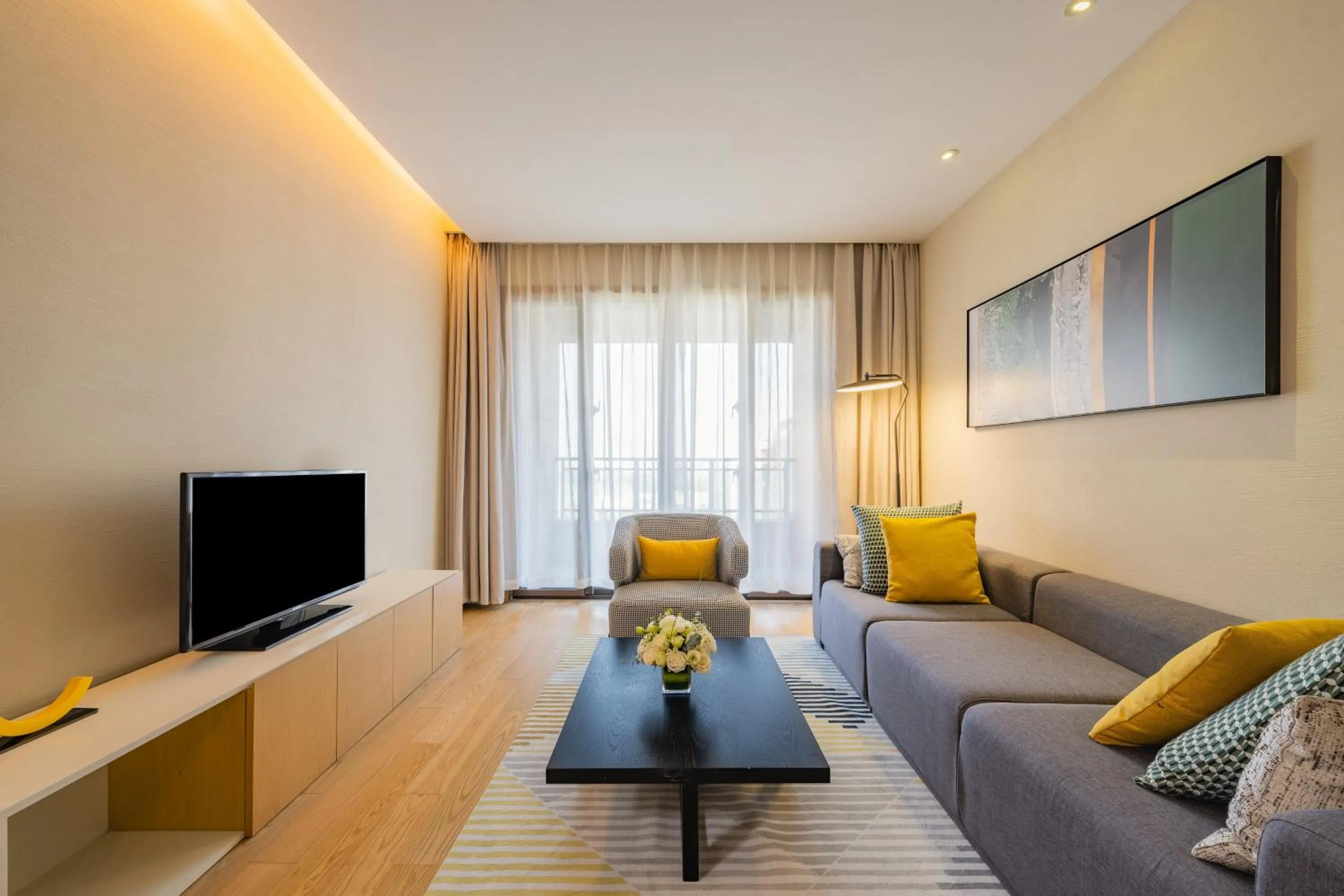 Photo of the whole room in Holiday Inn & Suites Suzhou Yangcheng Lake, an IHG Hotel