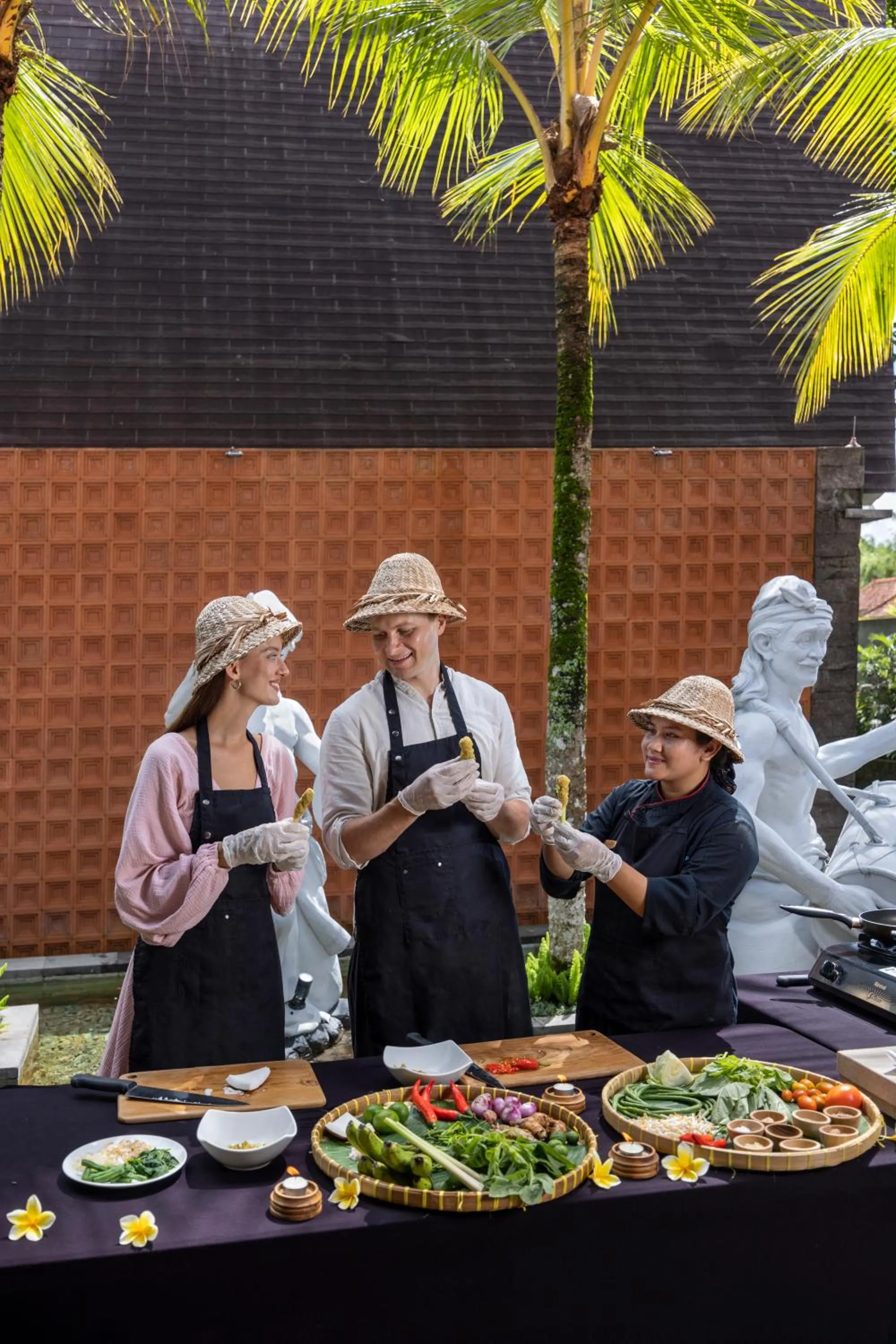 People in Kanhara Villas Ubud by GenuineHost