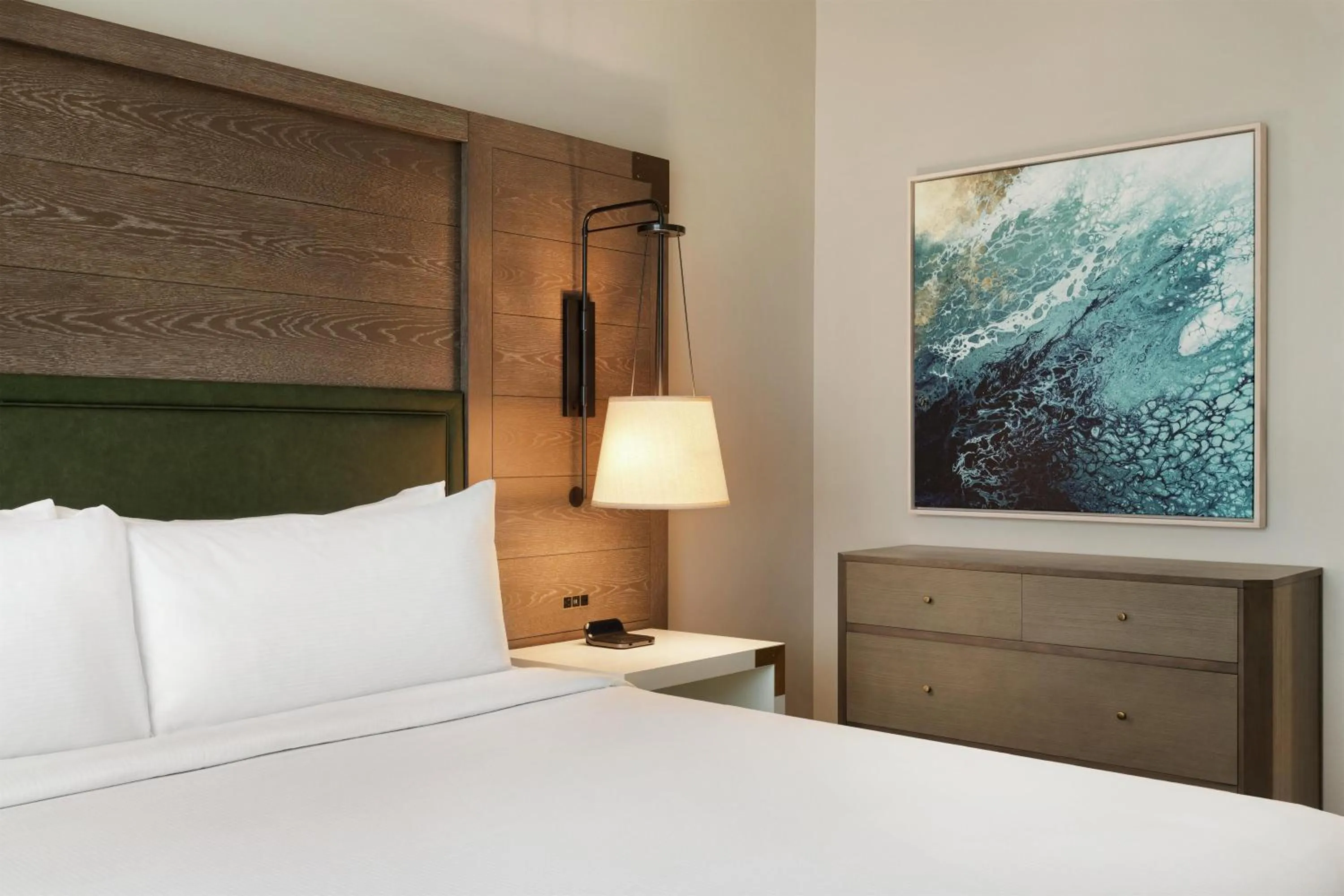 Bed in Embassy Suites By Hilton Panama City Beach Resort