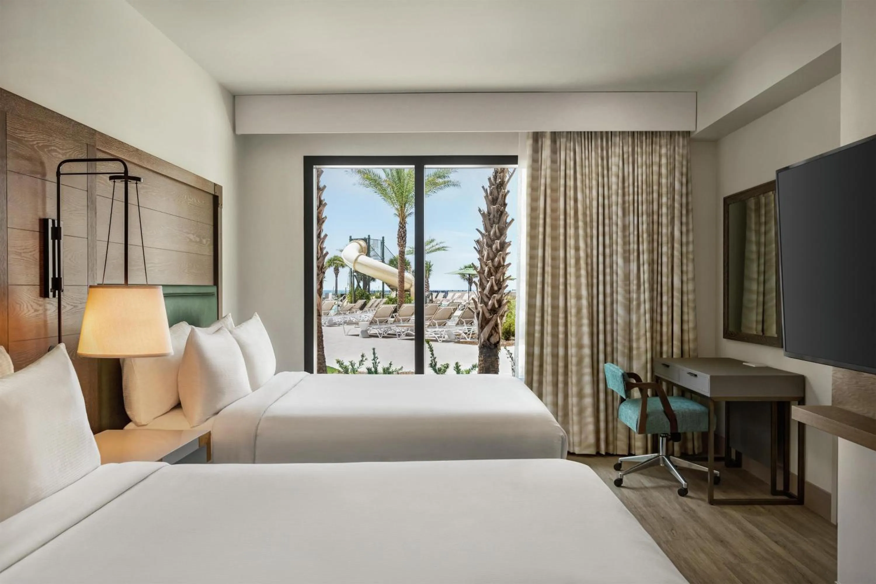 View (from property/room), Bed in Embassy Suites By Hilton Panama City Beach Resort