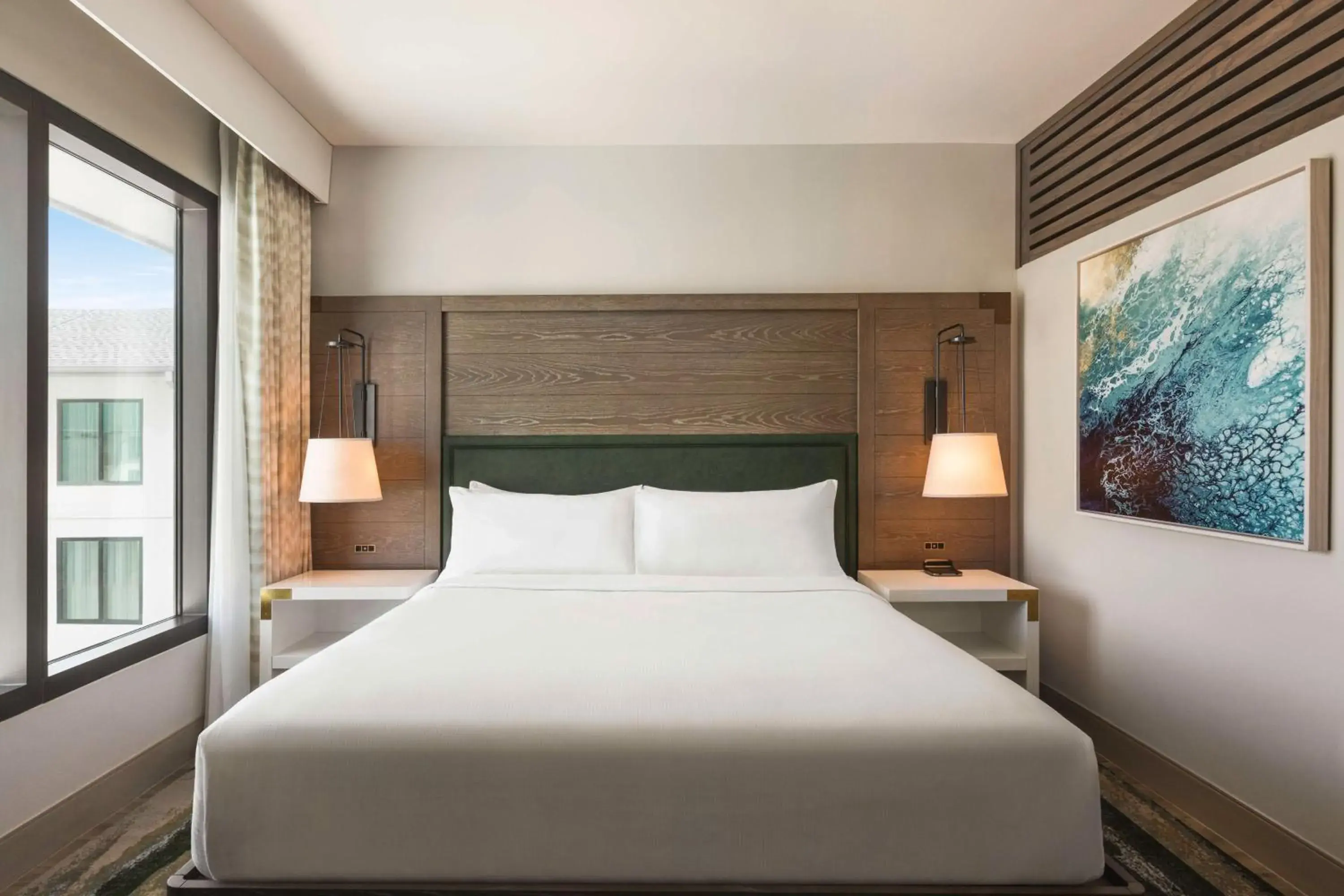 Bed in Embassy Suites By Hilton Panama City Beach Resort Bed in Embassy Suites By Hilton Panama City Beach Resort