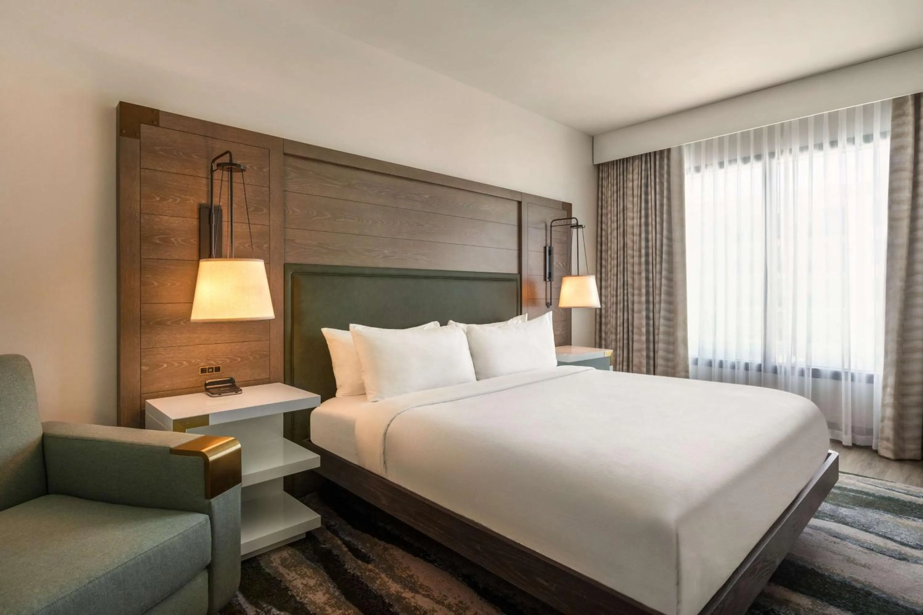 Bed in Embassy Suites By Hilton Panama City Beach Resort