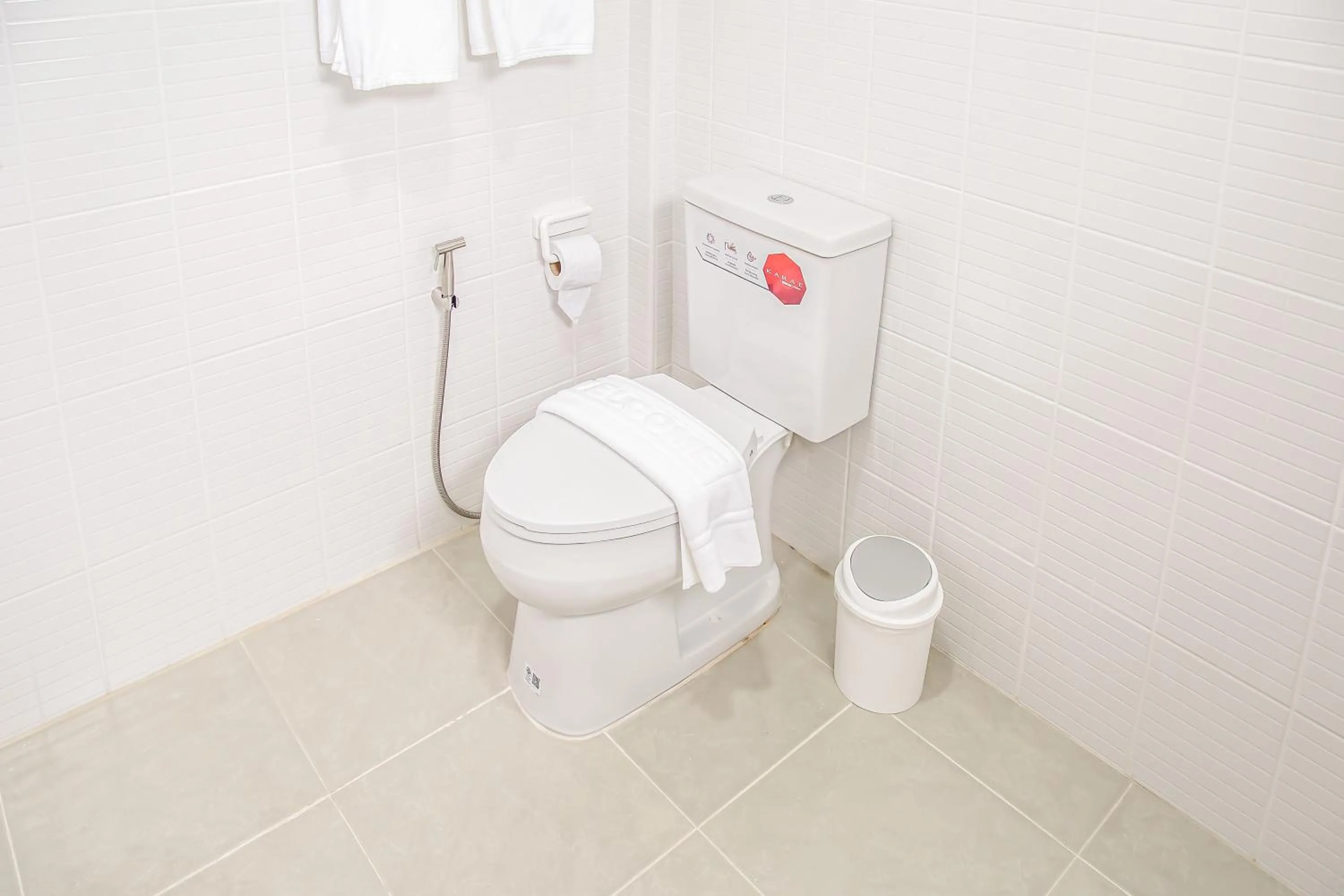 Toilet in น่าน ม่วนใจ Nan Muanjai Hotel