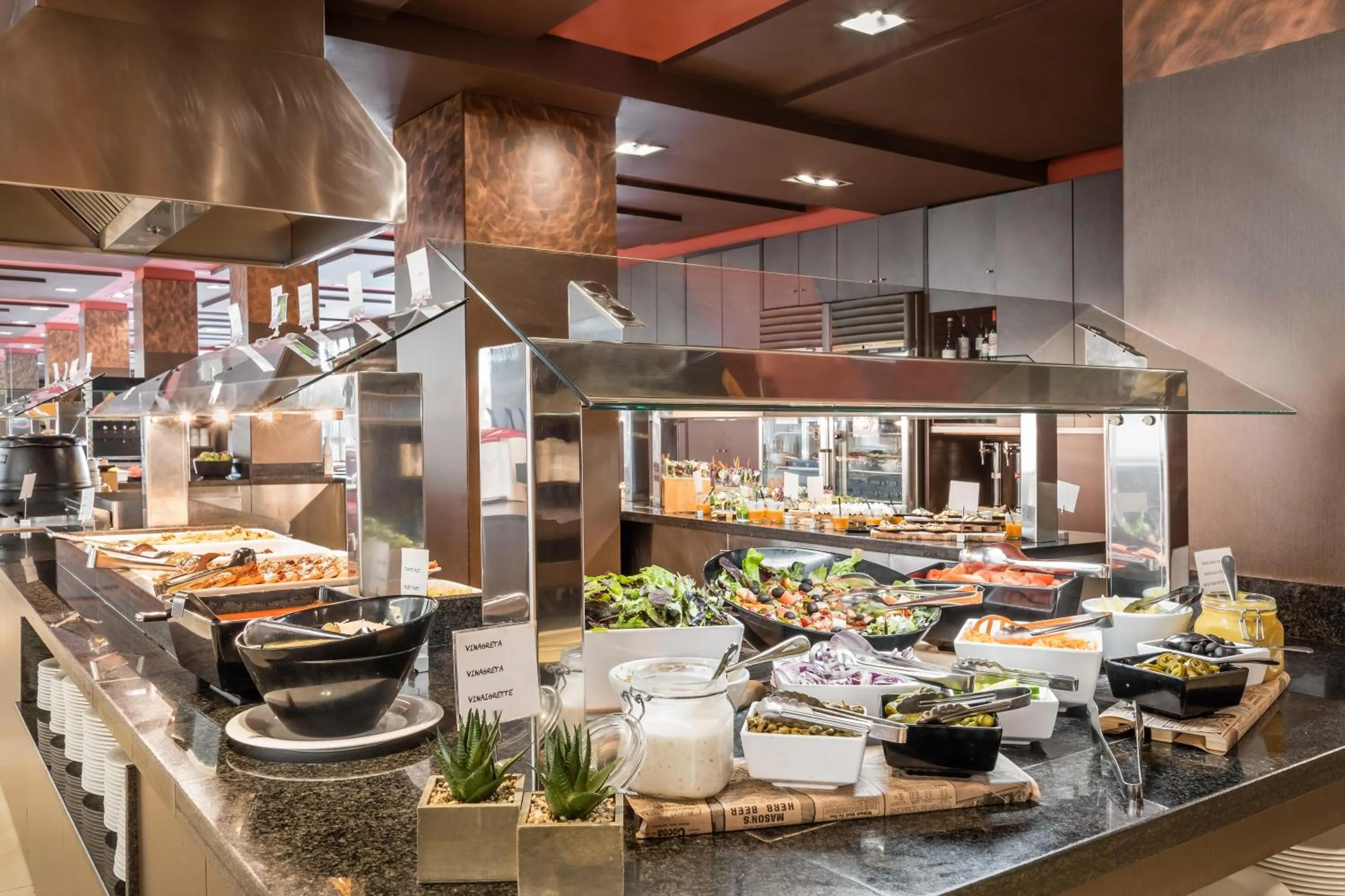 Restaurant/places to eat in ALEGRIA Plaza Paris 4*Sup