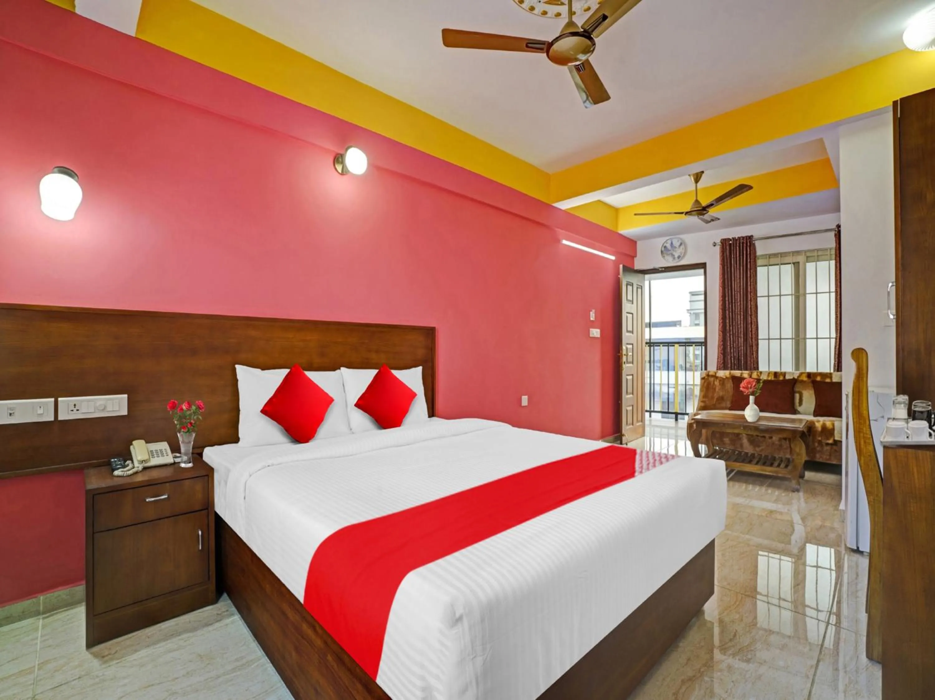 Bedroom, Bed in Hotel Signature Cochin