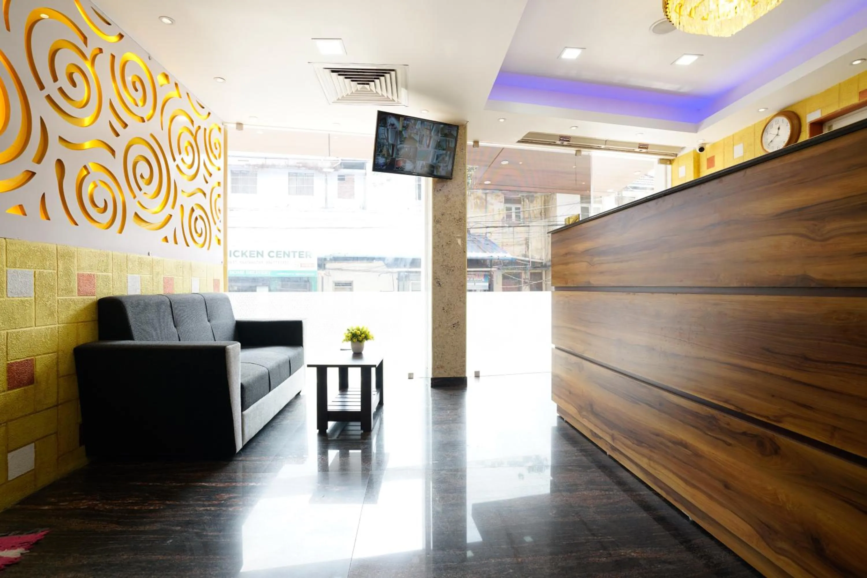 TV and multimedia in Hotel Signature Cochin