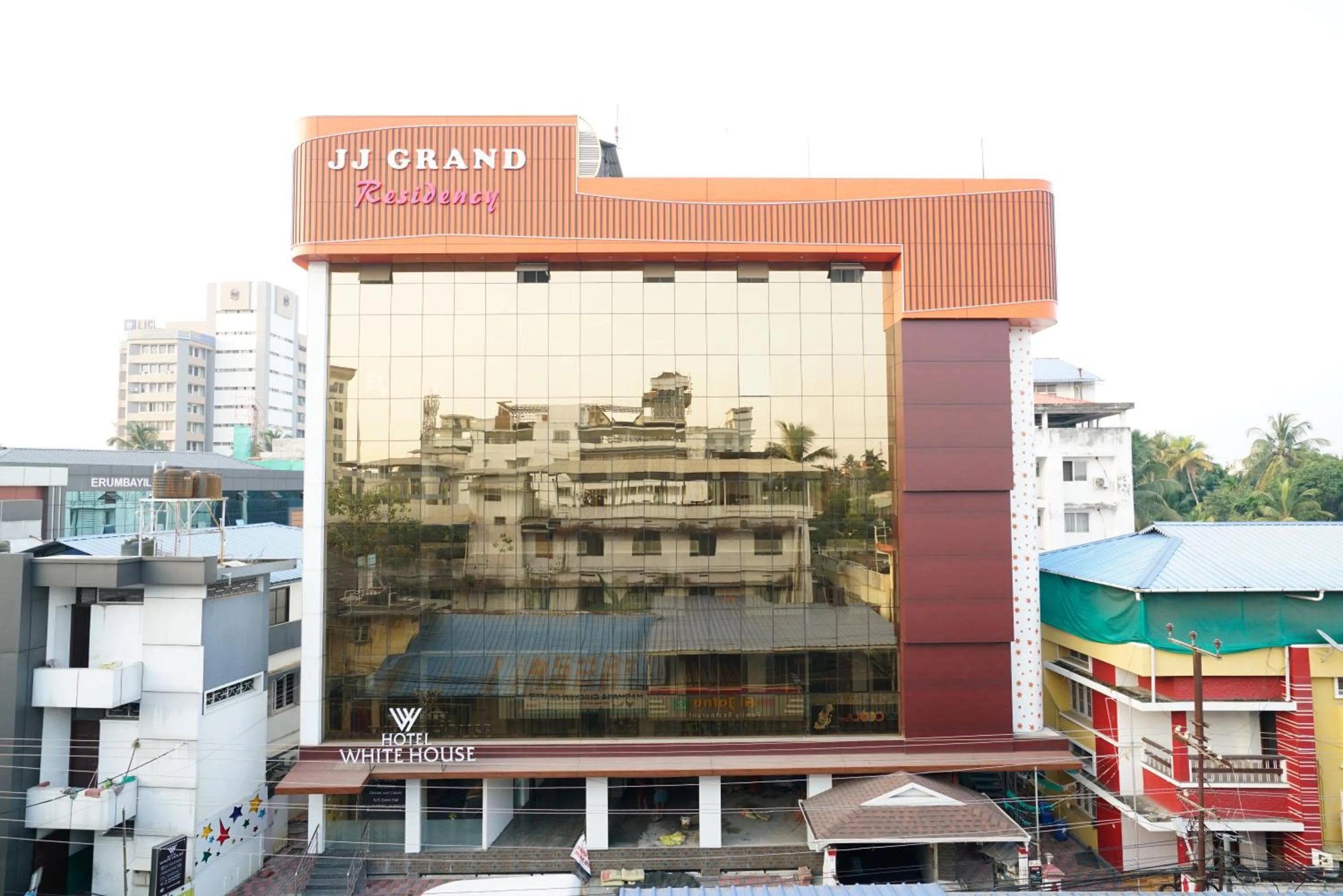 Property building in Hotel Signature Cochin