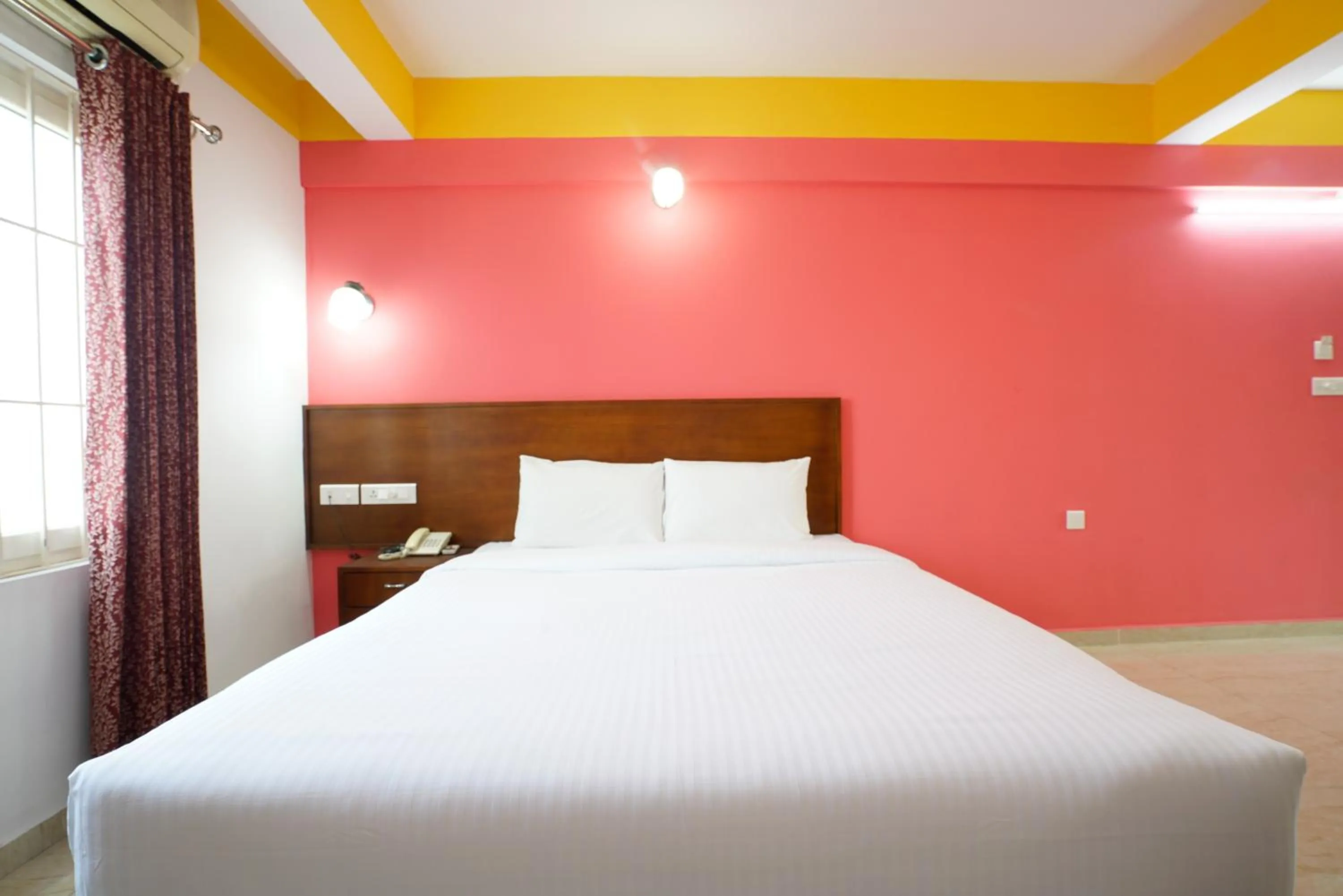 Bedroom, Bed in Hotel Signature Cochin